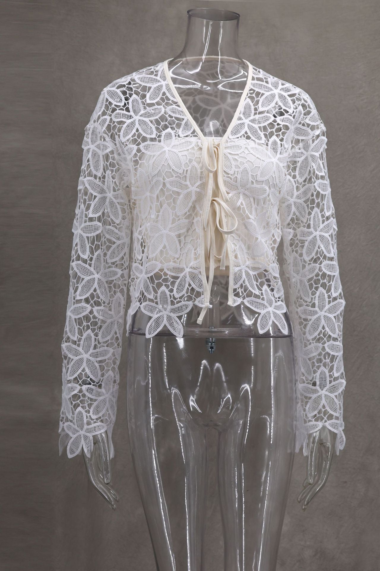 Spring Summer Fashion Elegant Luxury Lace Flower Hollow Embroidery Strapless Cardigan 3