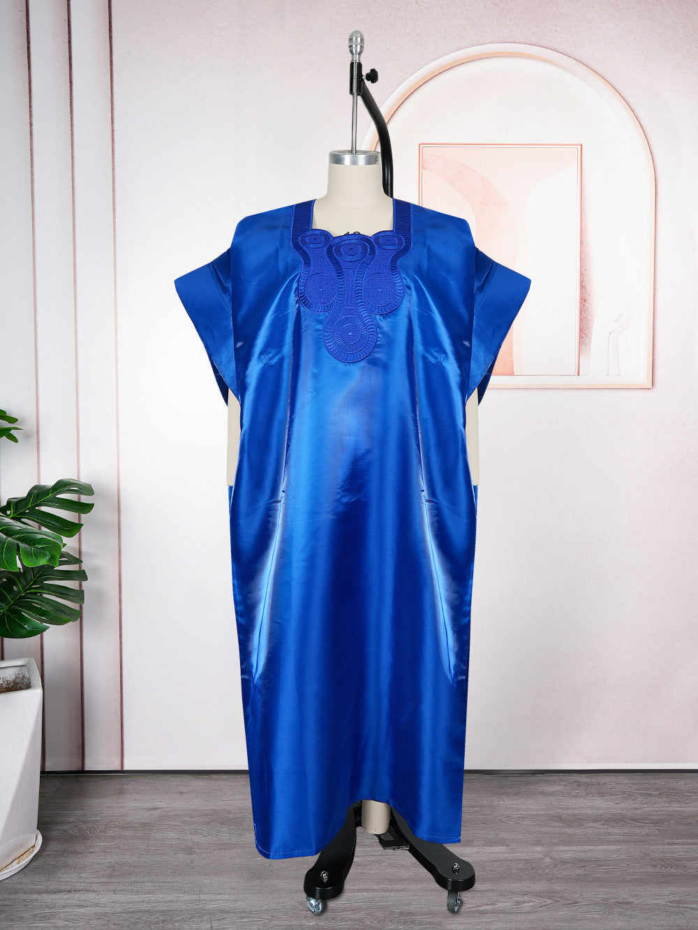 Plus-Size African Women Embroidered Dress 23