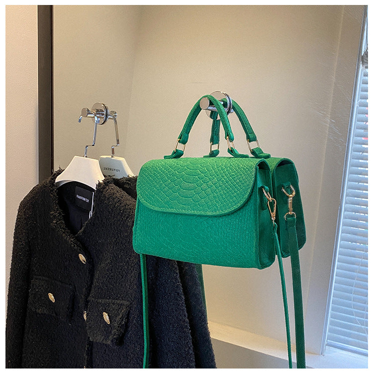 Underarm bag Korean spring popular felt bag crocodile pattern indentation Messenger bag Small square bag Shoulder bag 10