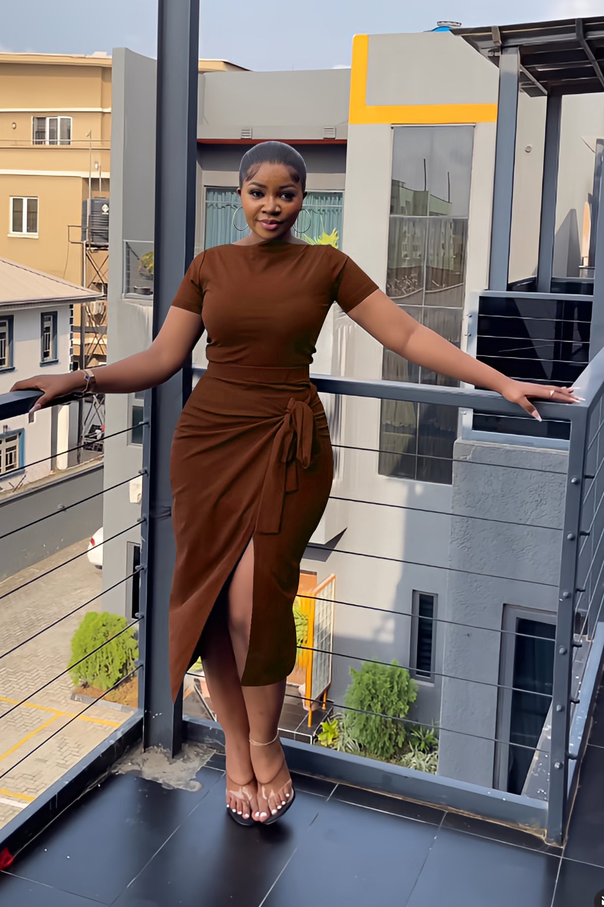 Women Solid T-Shirt and Slit Skirt Two-Piece Set 4