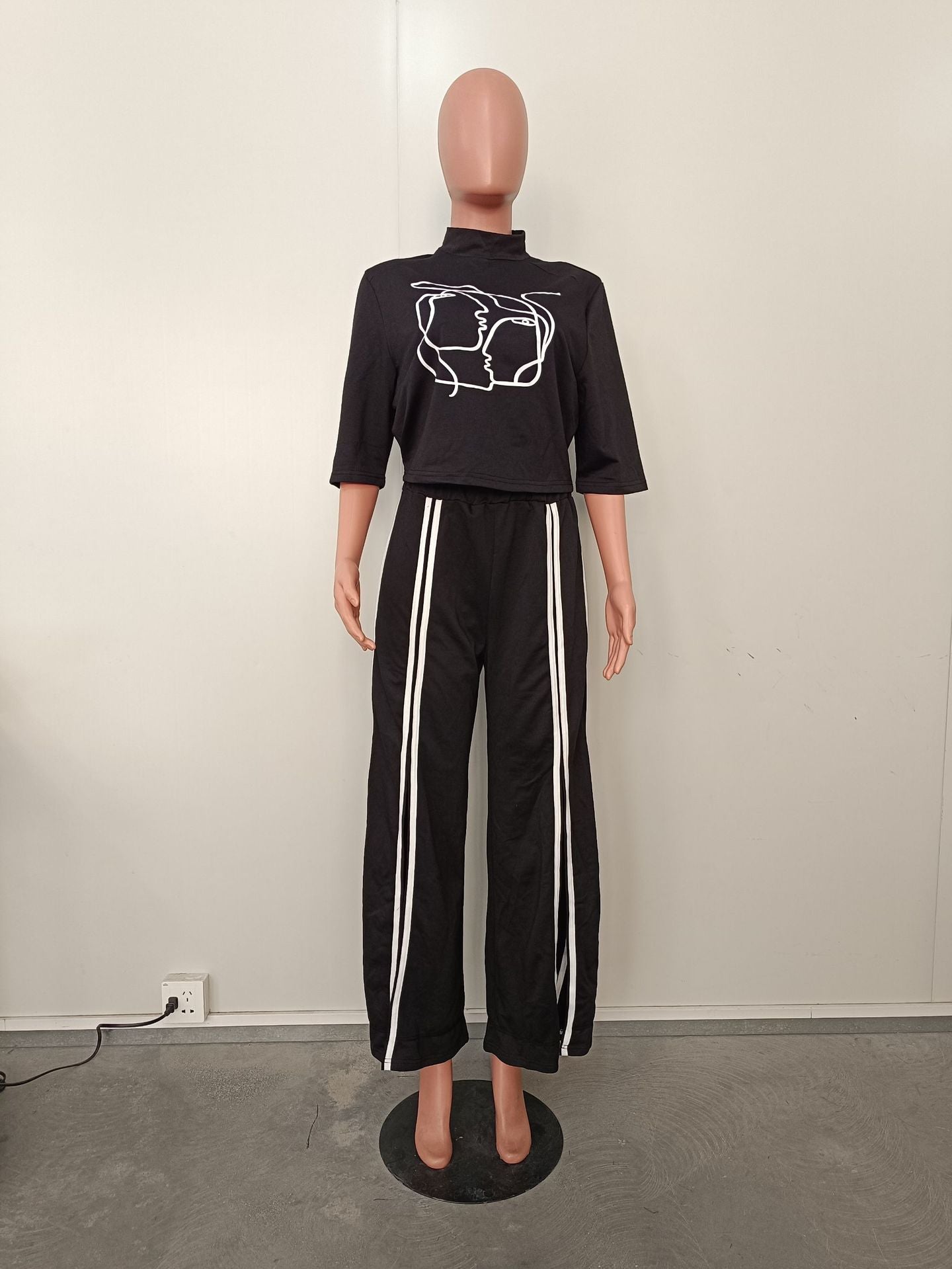 Fall/Winter Women's Ruber Print Top Wide Leg Slit Pants Casual Two Piece Set 9