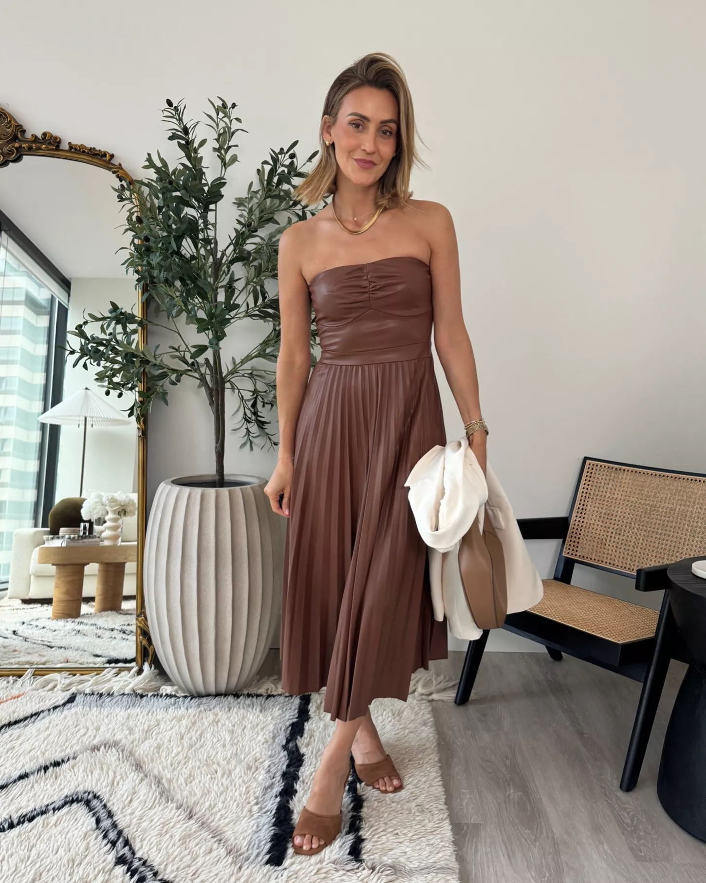 Spring and autumn strapless Casual loose pleated leather dress 3