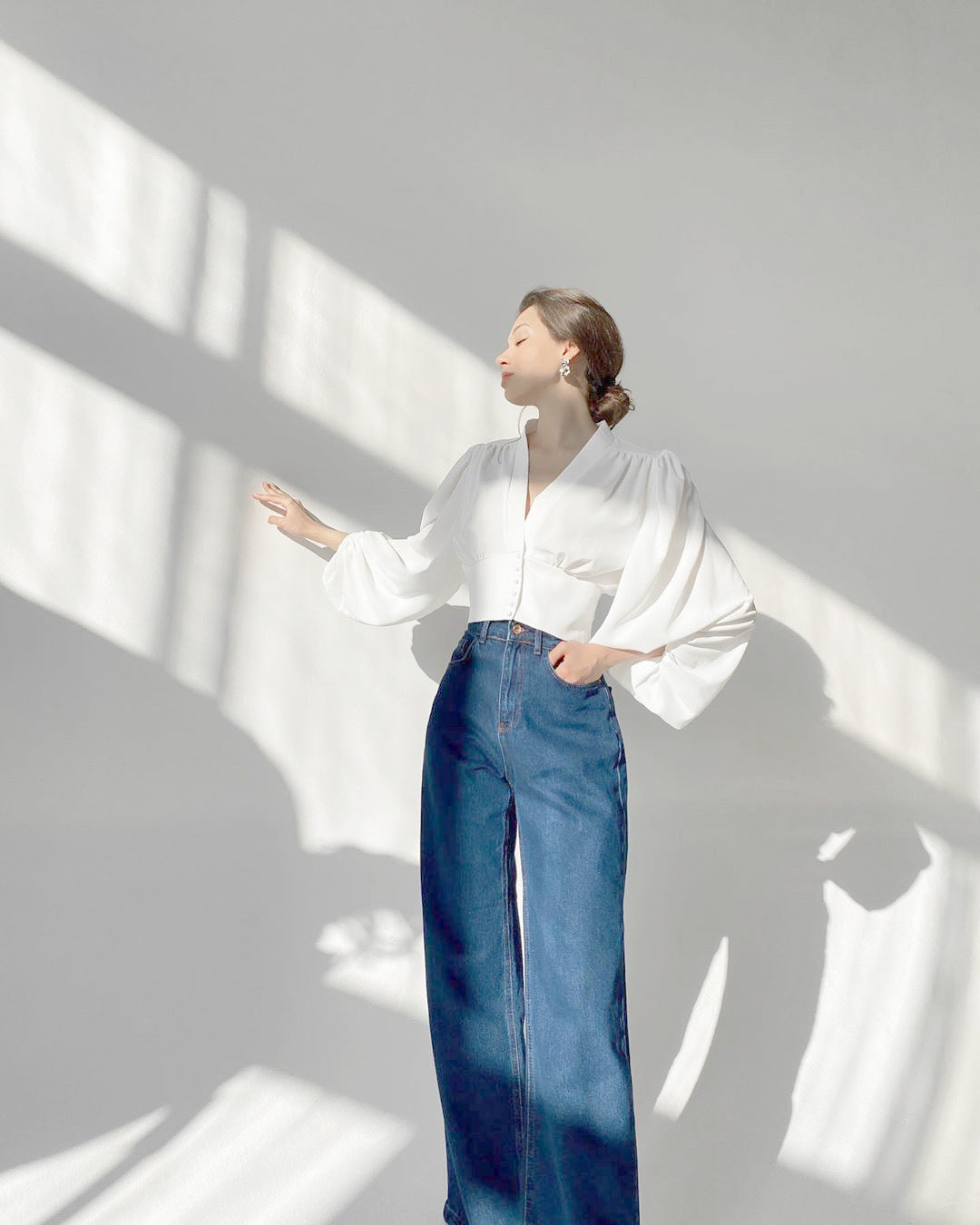 Autumn V-Neck Women's Blouse Chic Lantern Sleeve Slim Long-Sleeved Shirt 7