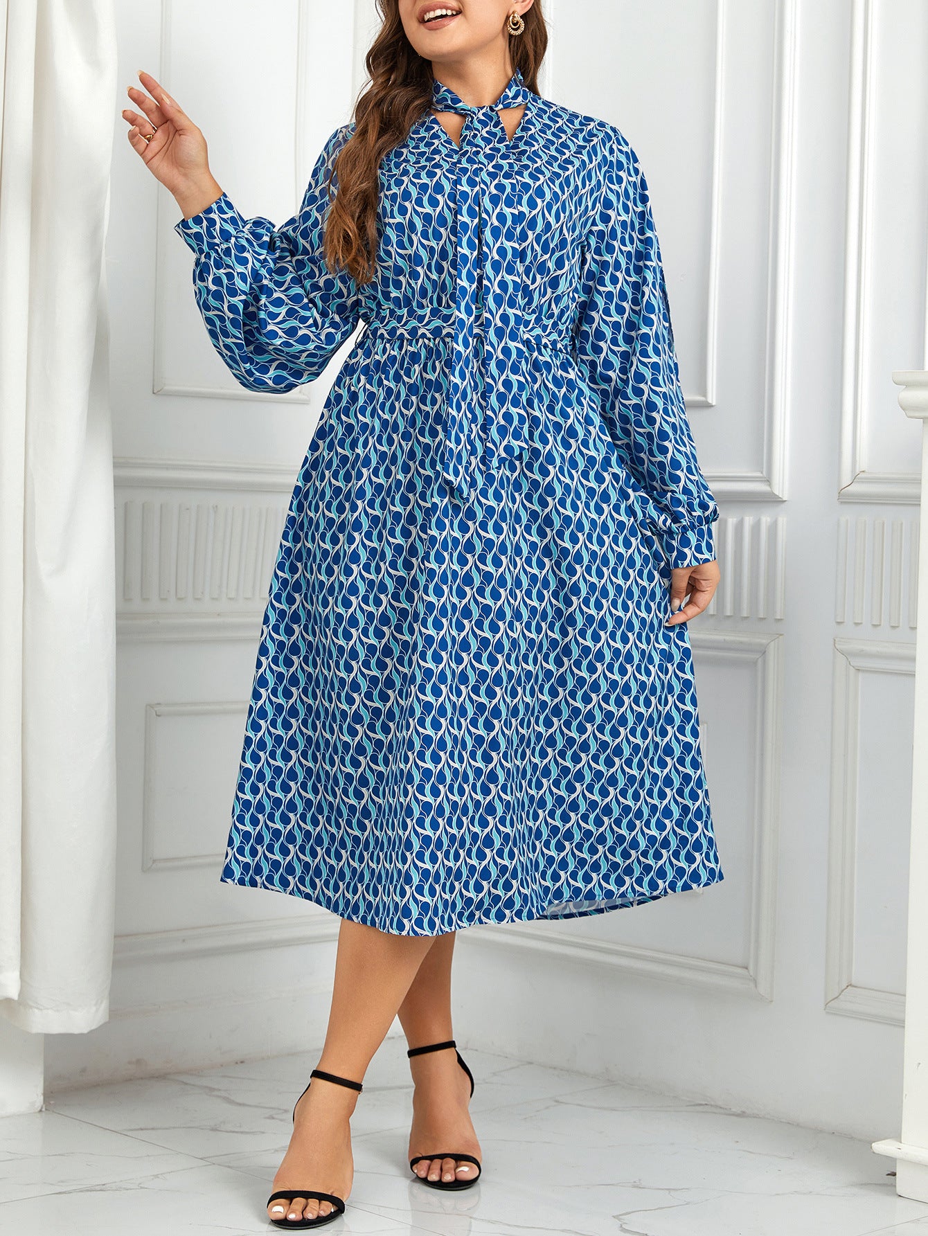 Plus Size Women Printed Puff Sleeve Dress 4