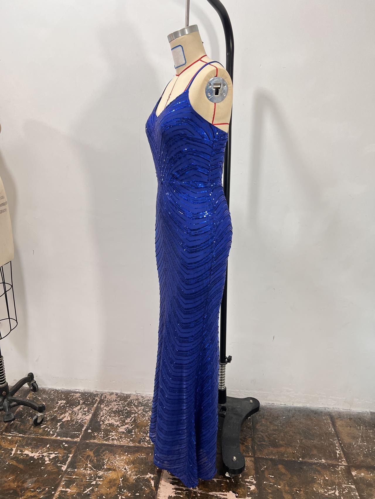 Women's Fashionable Sexy Strap Sequin Long Dress 10