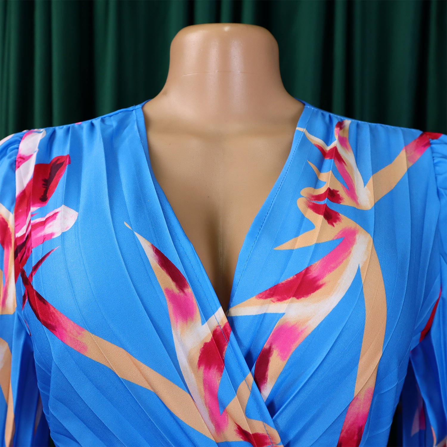 Women's V-Neck Long Sleeve Printed Pleated Chic Long Dress 27