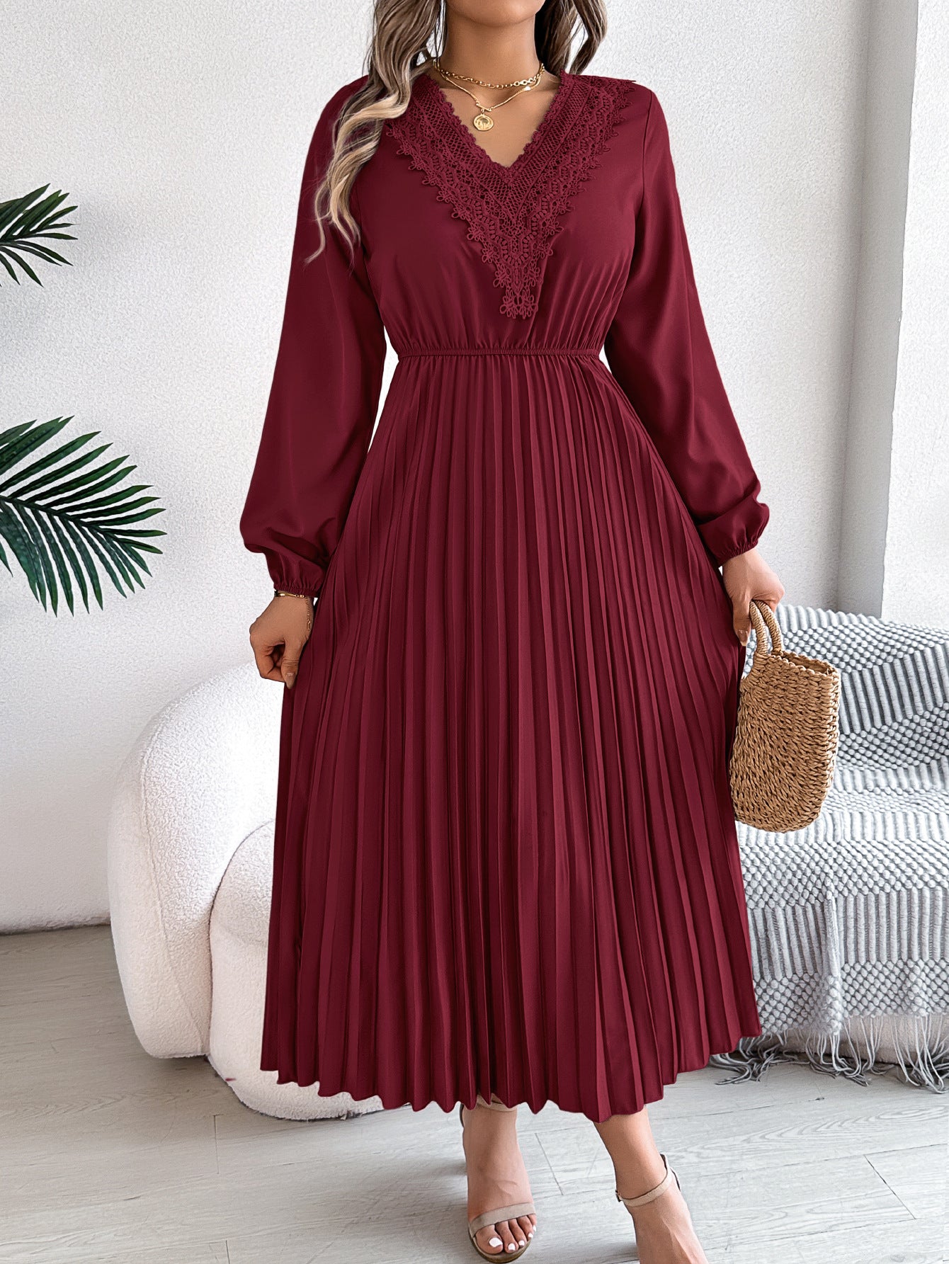Women Spring and Summer Elegant V-neck Lace Pleated Dress 4