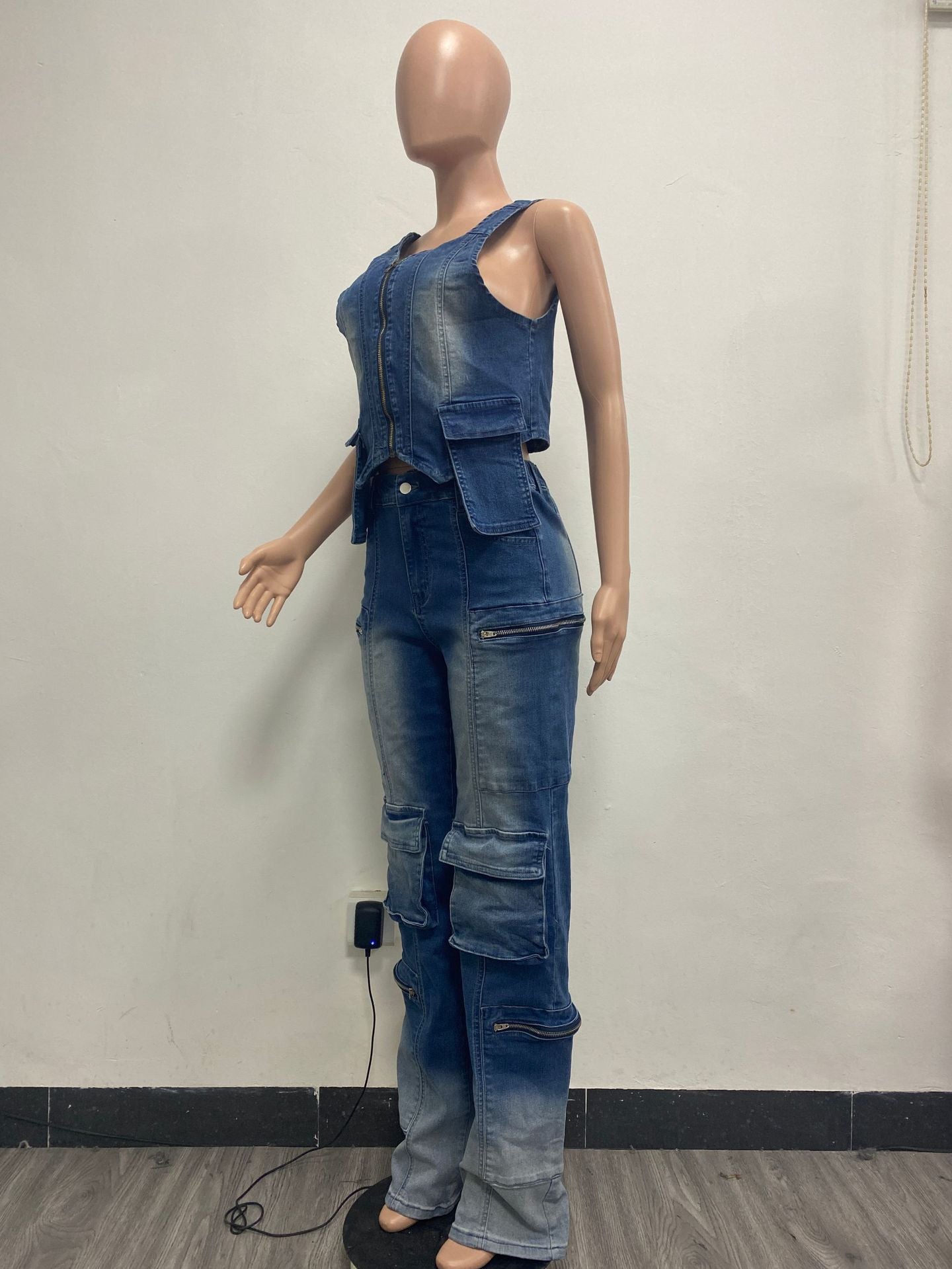 Women Casual Retro Vest and Multi-Pocket Wide Leg Pants Two-piece Set 6