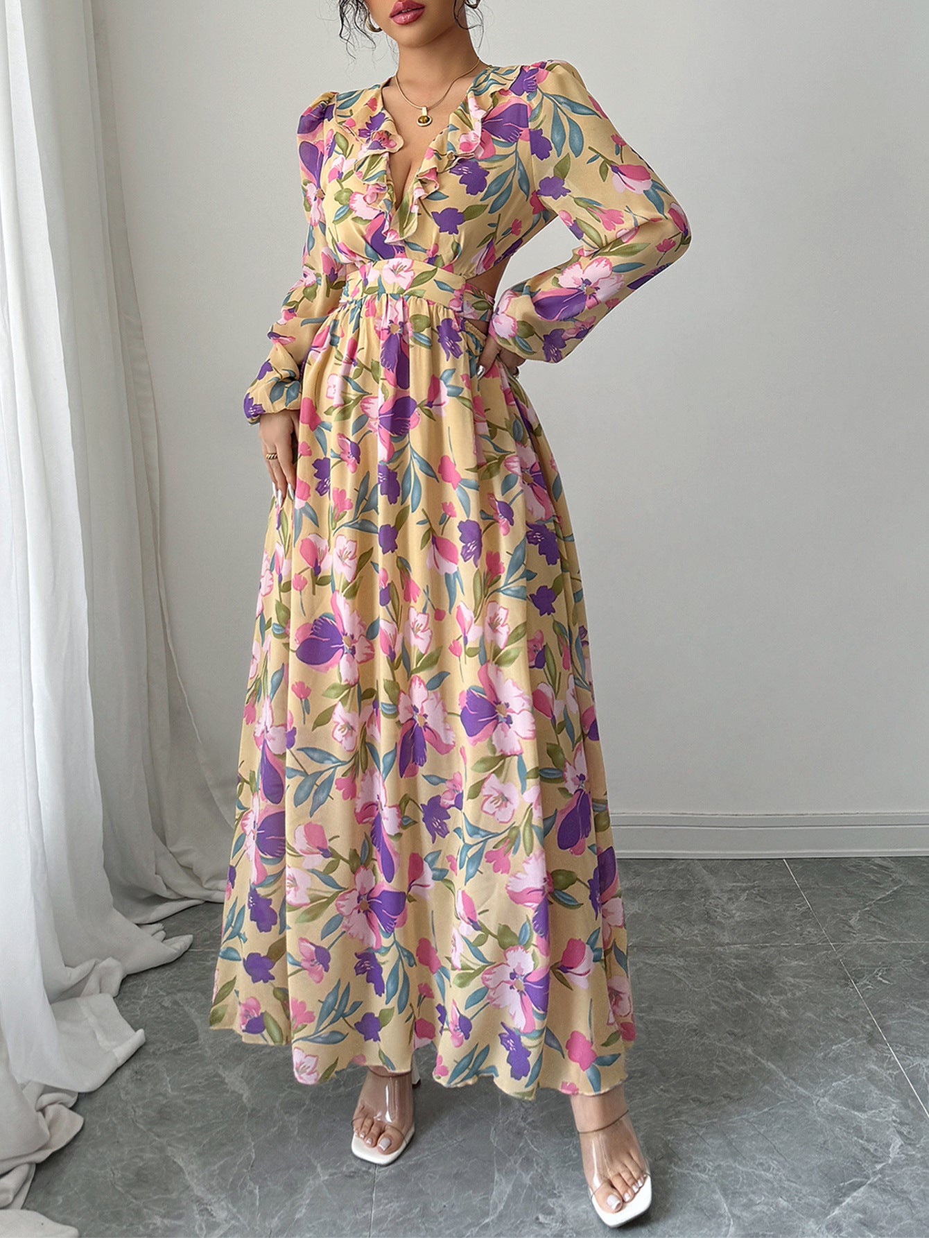 Women Elegant printed v-neck dress 4