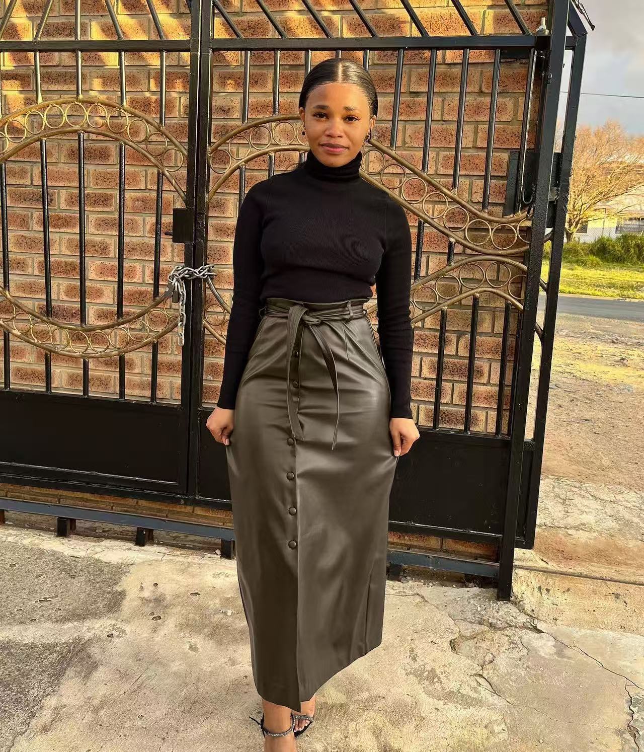 Autumn And Winter Mid-Length Black Pu Buckle Slit  Casual Leather Skirt With Belt 6