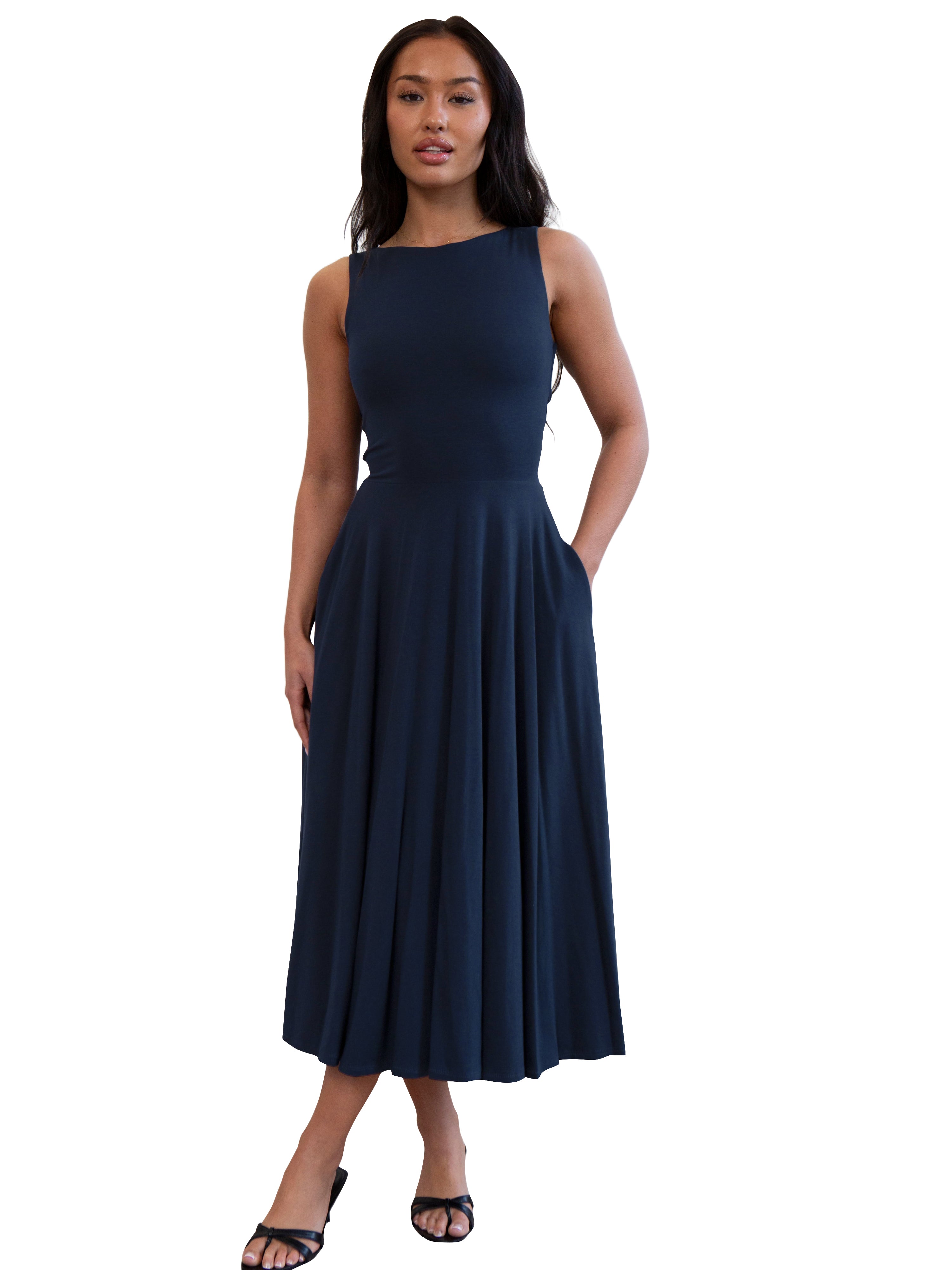 Women Solid Sleeveless Dress 3