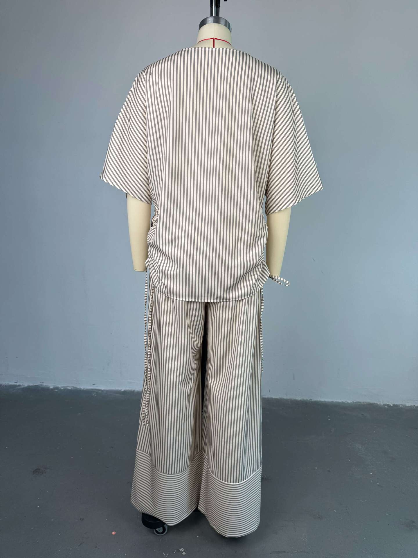 Women summer casual loose v-neck striped short-sleeved top and wide-leg pants two-piece set 9