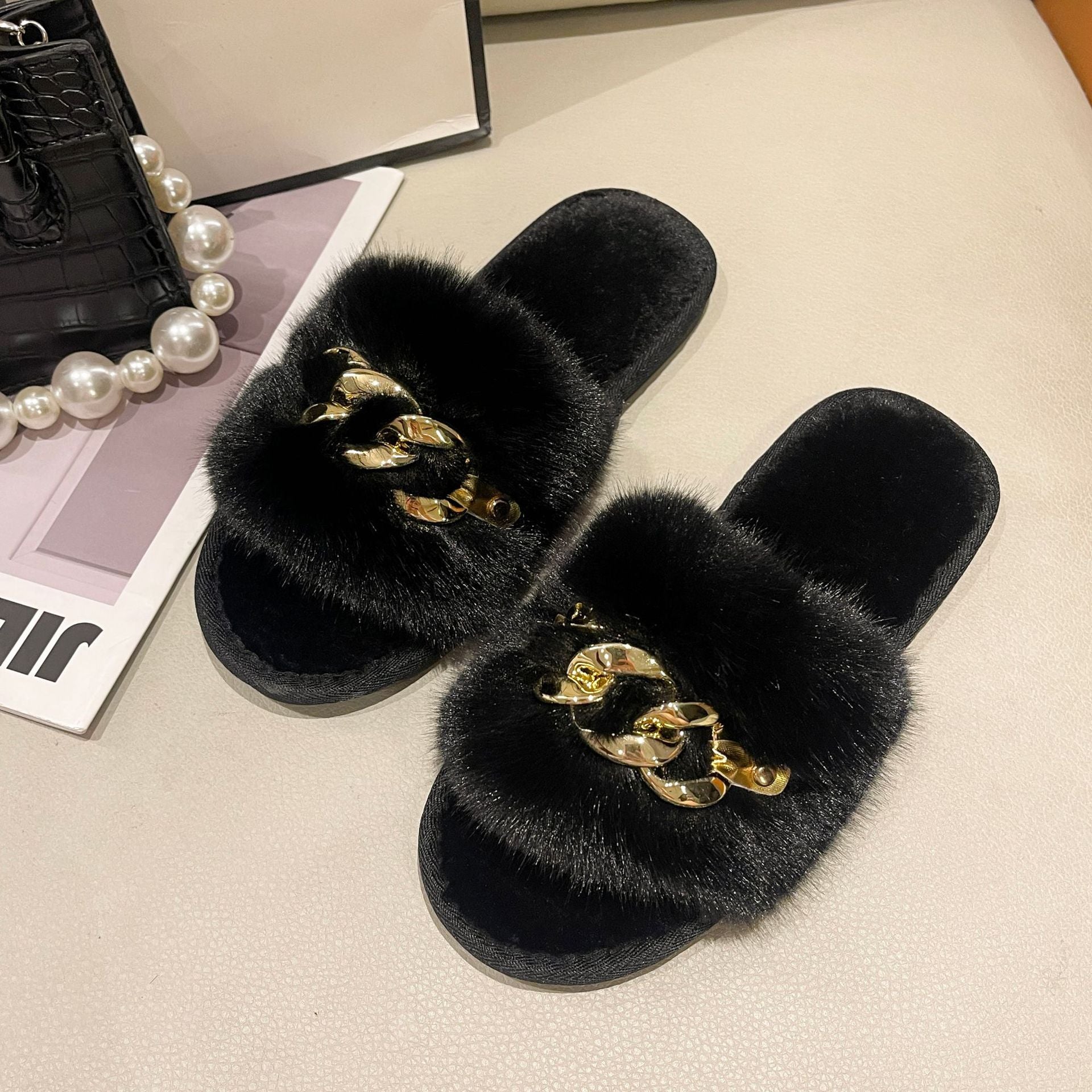 Autumn and winter metal chain plush slippers women's fashion warm large fur flat slippers 4