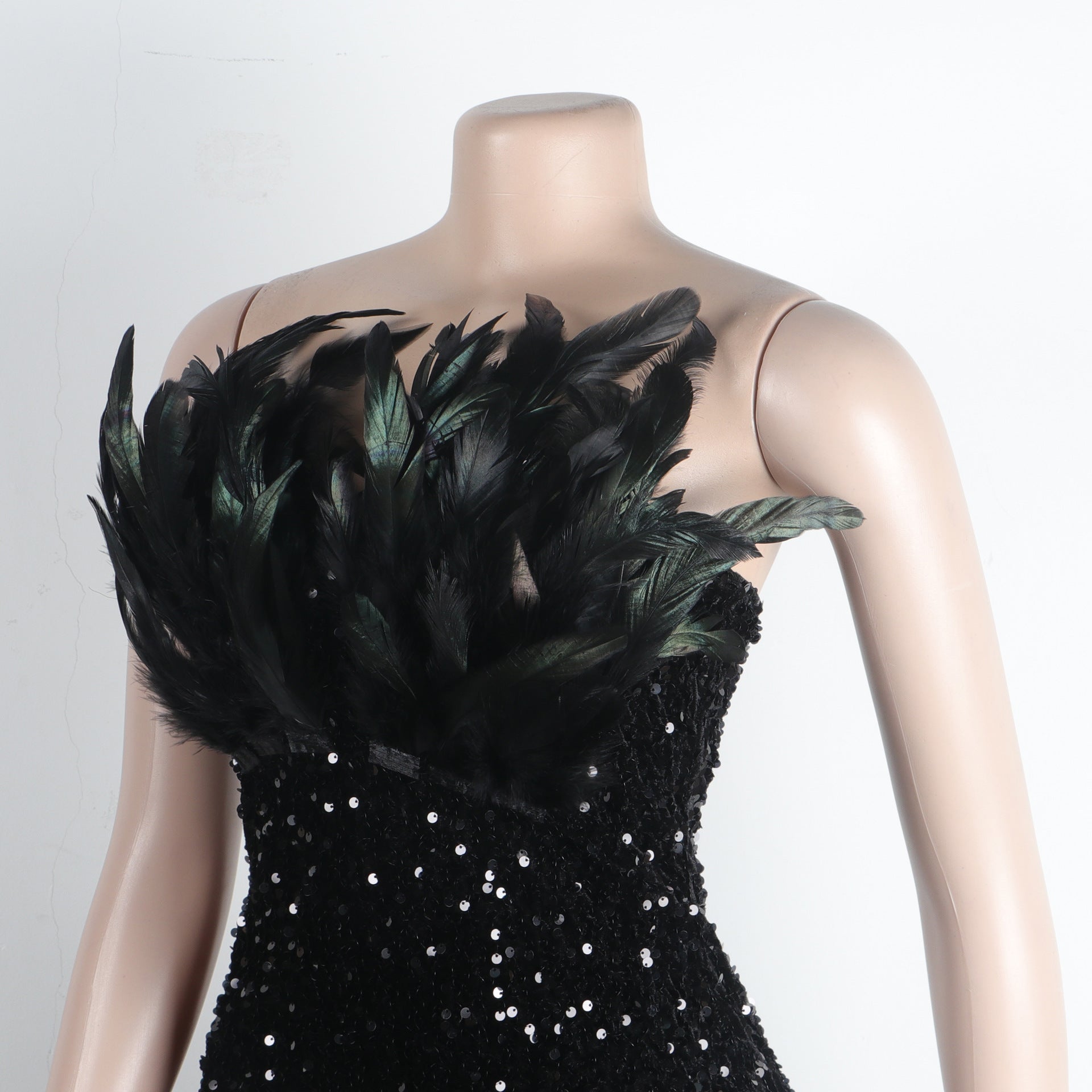 Sexy Feather Sequin Strapless Tight Fitting Slim Bodycon Dress 17