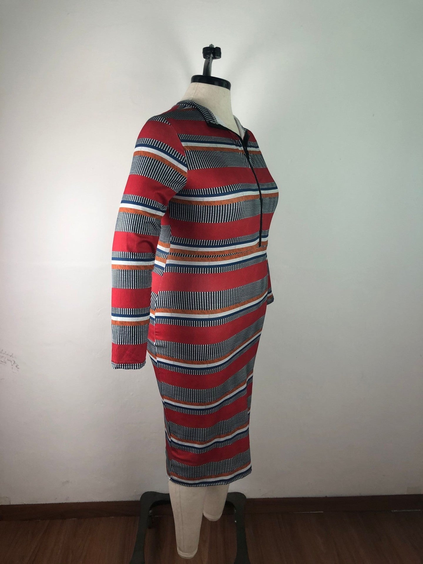 Plus Size Women's Ribbed Striped Print Long Sleeve Dress 10
