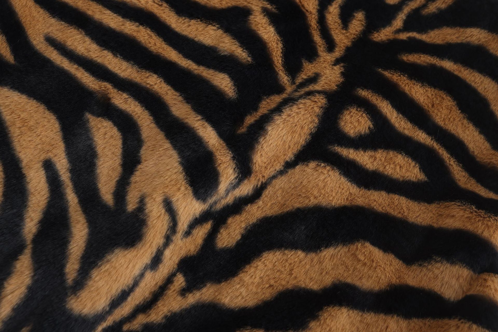 Women Autumn and Winter Leopard Faux Furry Crop Vest Jacket 12