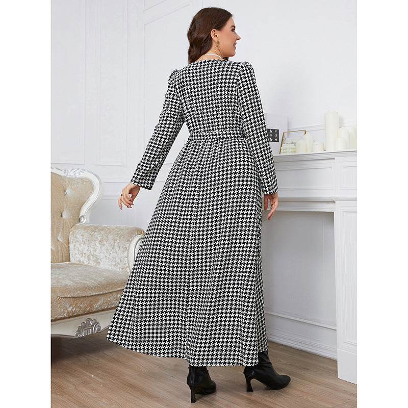 Plus Size Women Round Neck Black and White Checkered Dress
