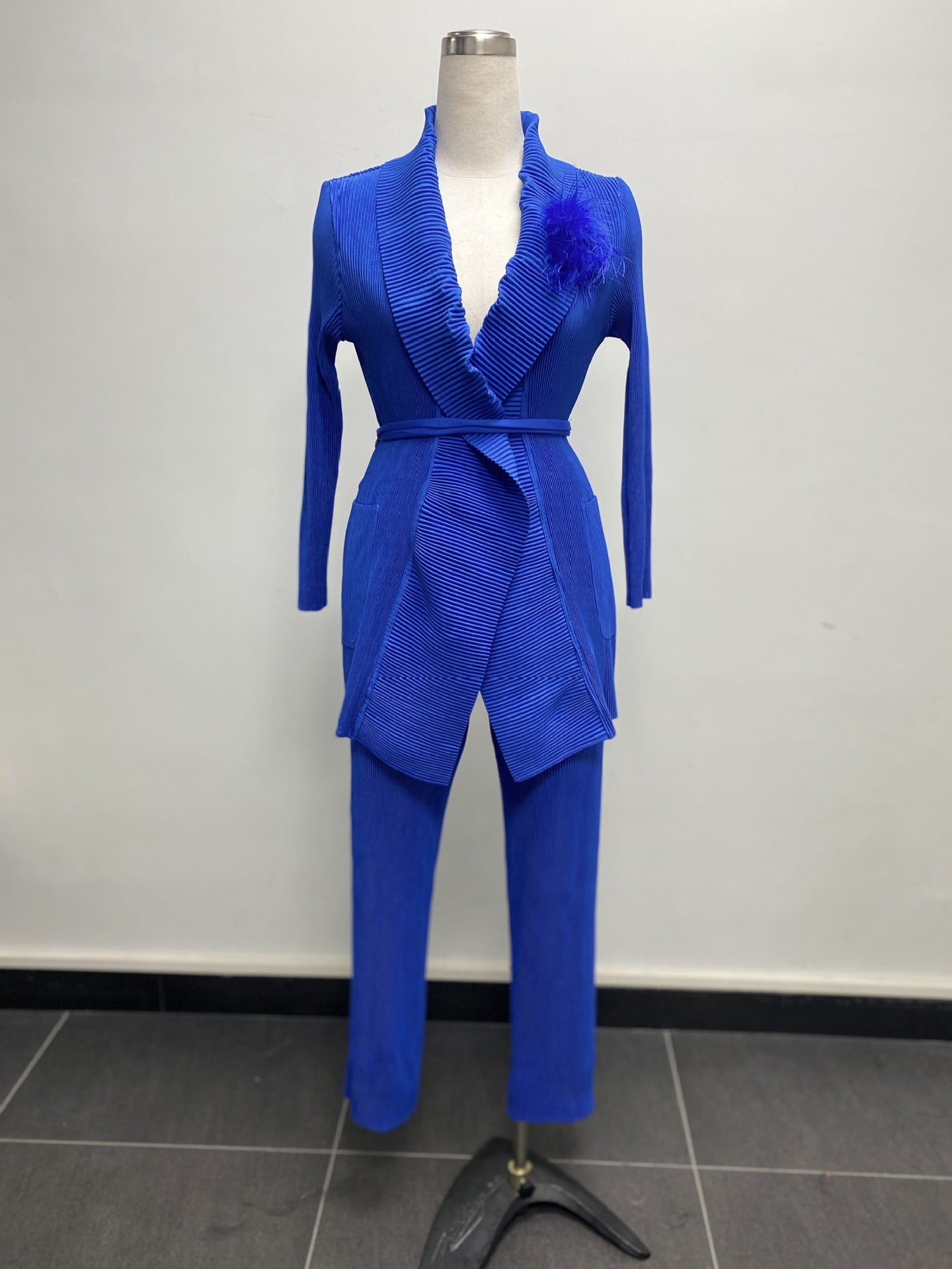 Plus Size African Women pleated Solid Blazer and Pant two-piece set 5