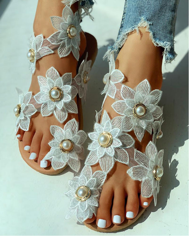 Flower Women's Sandals with Toe Rivet Flat Shoes for Holidays