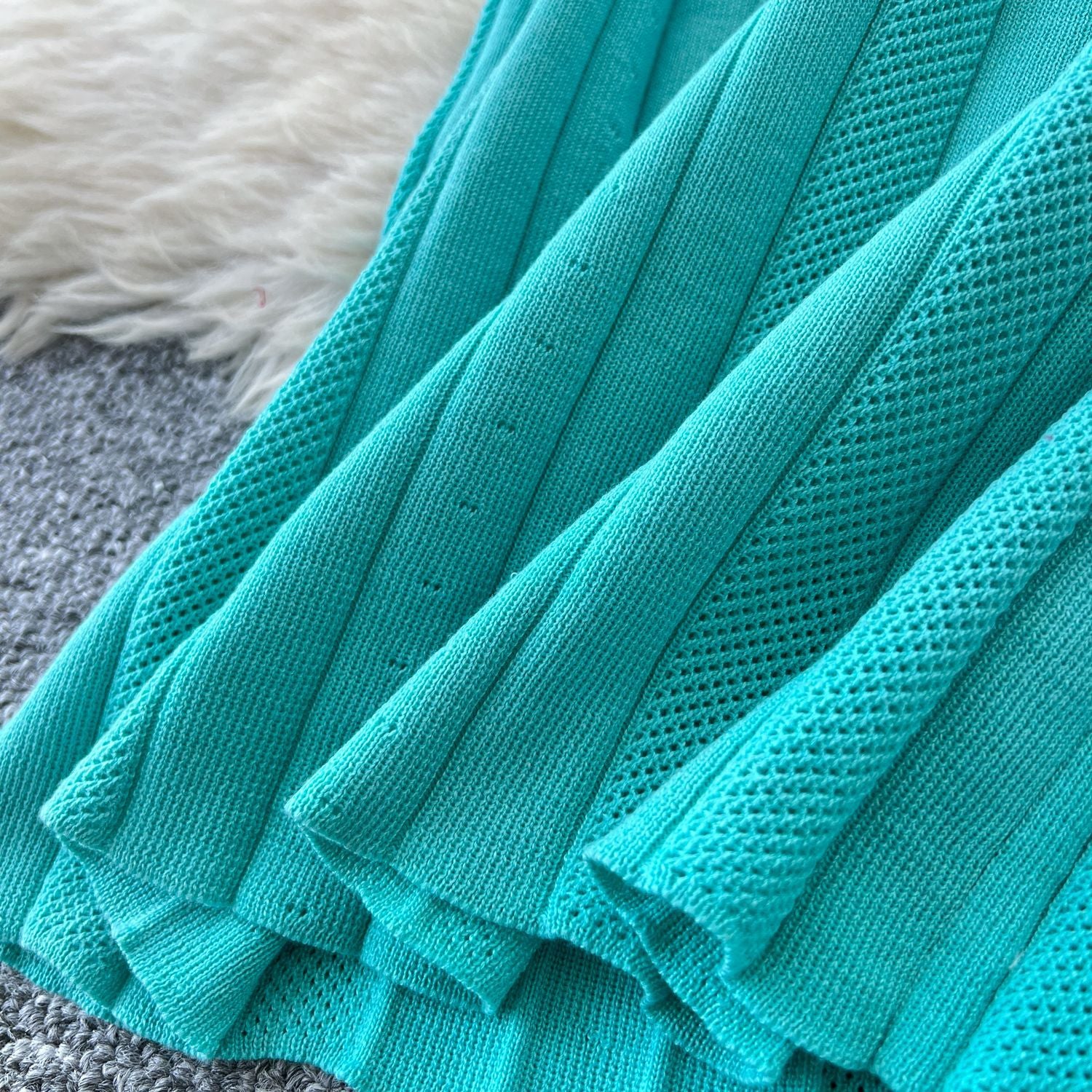 Chic Knitting Round Neck Single-Breasted Short-Sleeved Slim Midi Dress 23