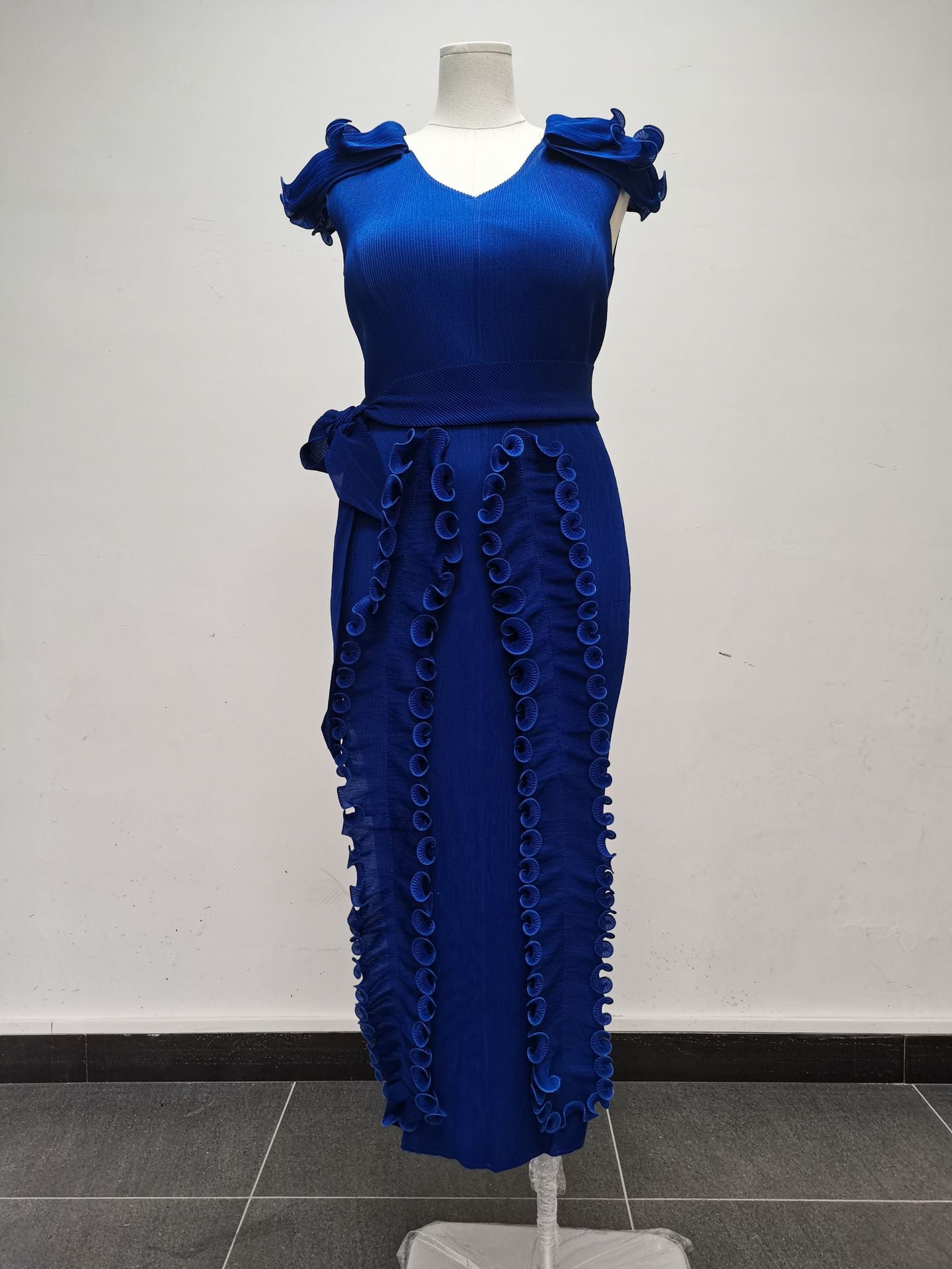 Plus Size Women Solid Pleated Dress 7