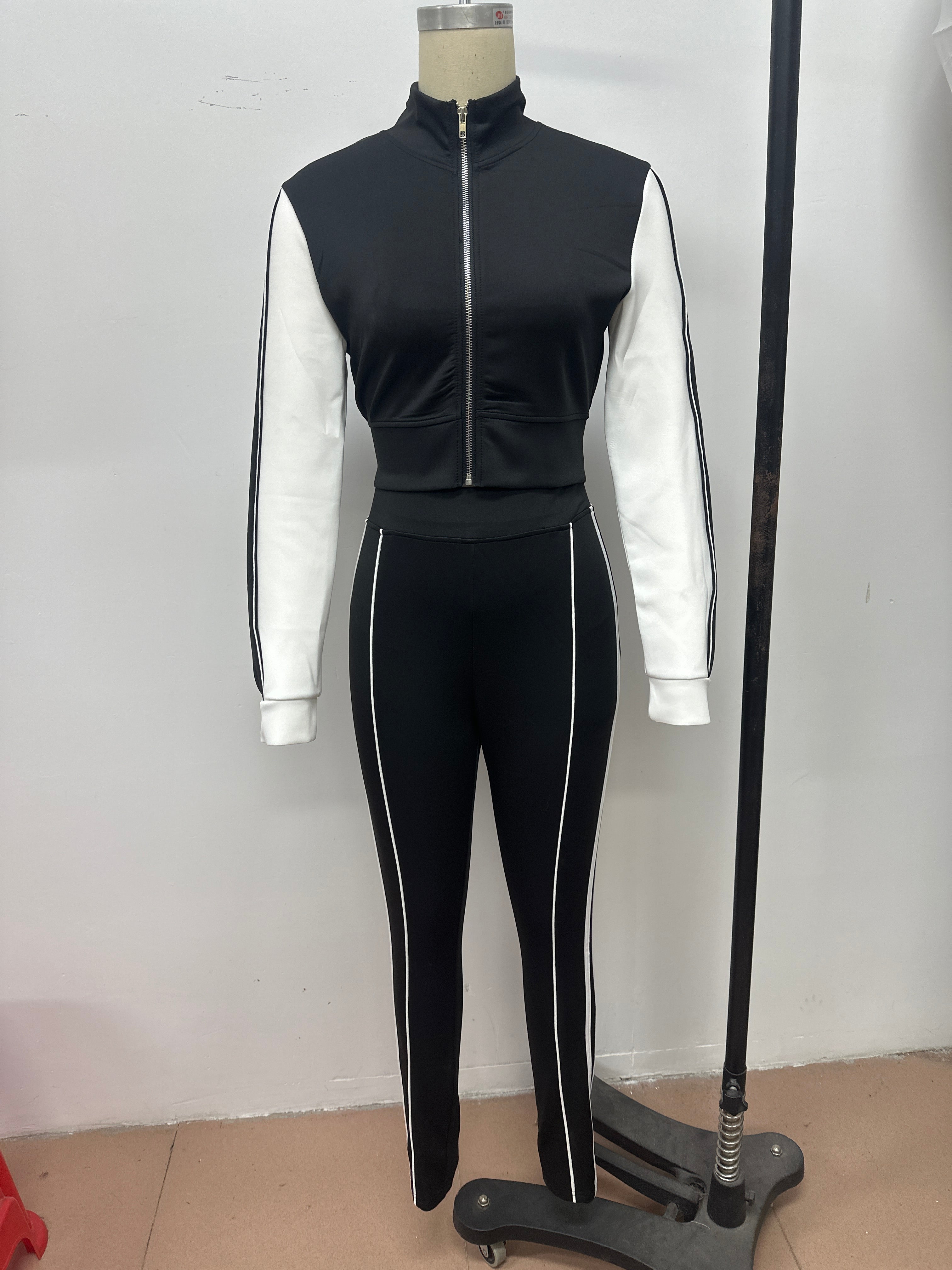 Fashionable Contrast Crop Sports Casual Two Piece Pants Set 9