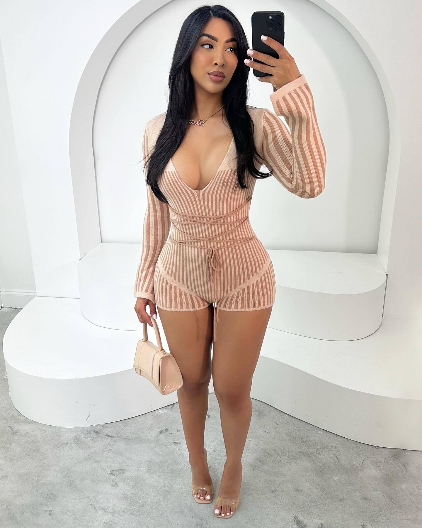 Women Sexy V-Neck Striped Knitting Contrast Romper