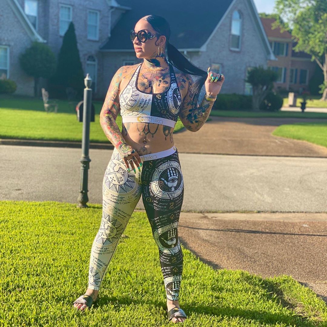 Women Summer Tank Top and Trousers Two-piece Set 3