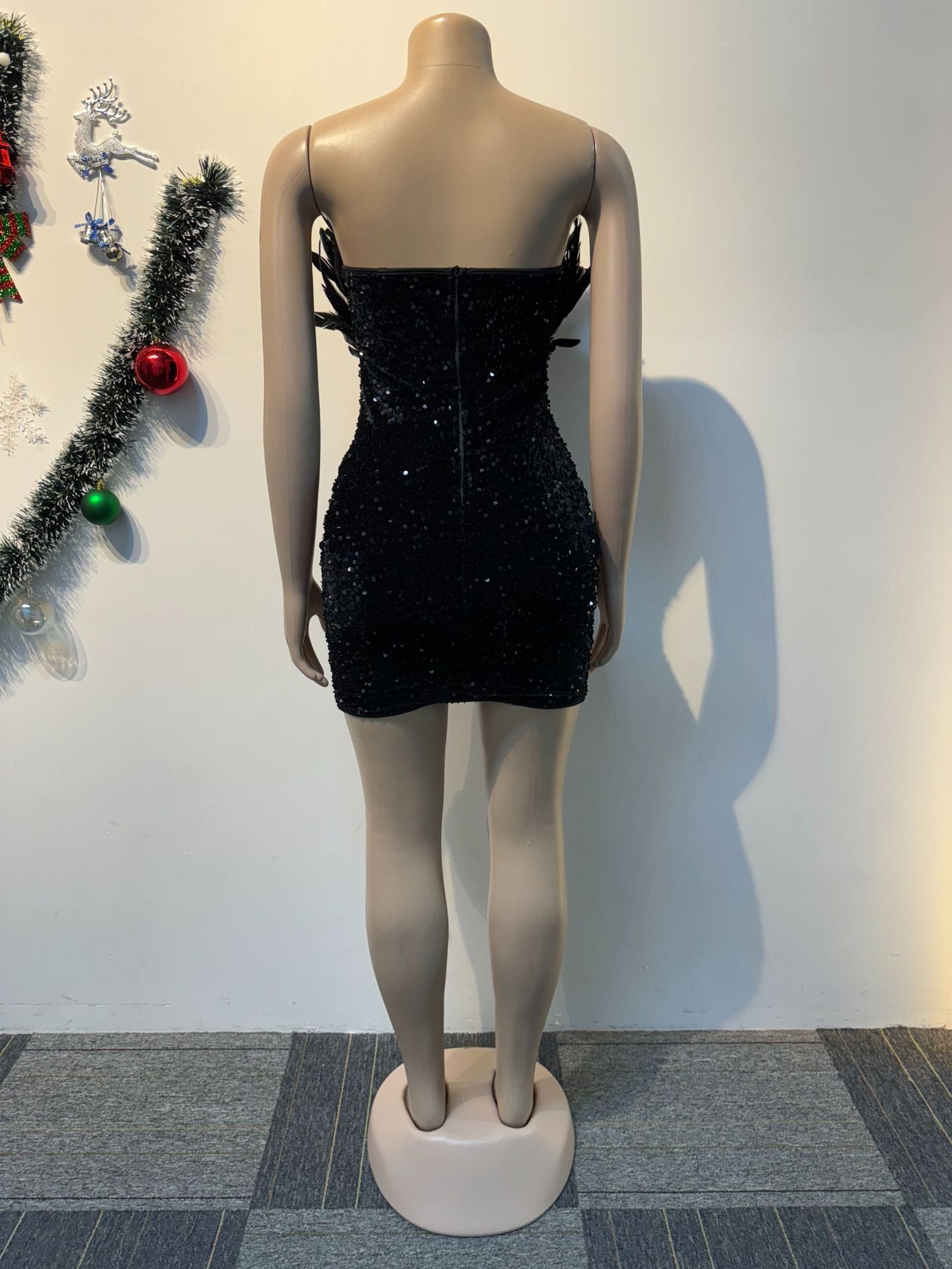 Women sexy sequin V Neck Strapless Feather Bodycon dress 11
