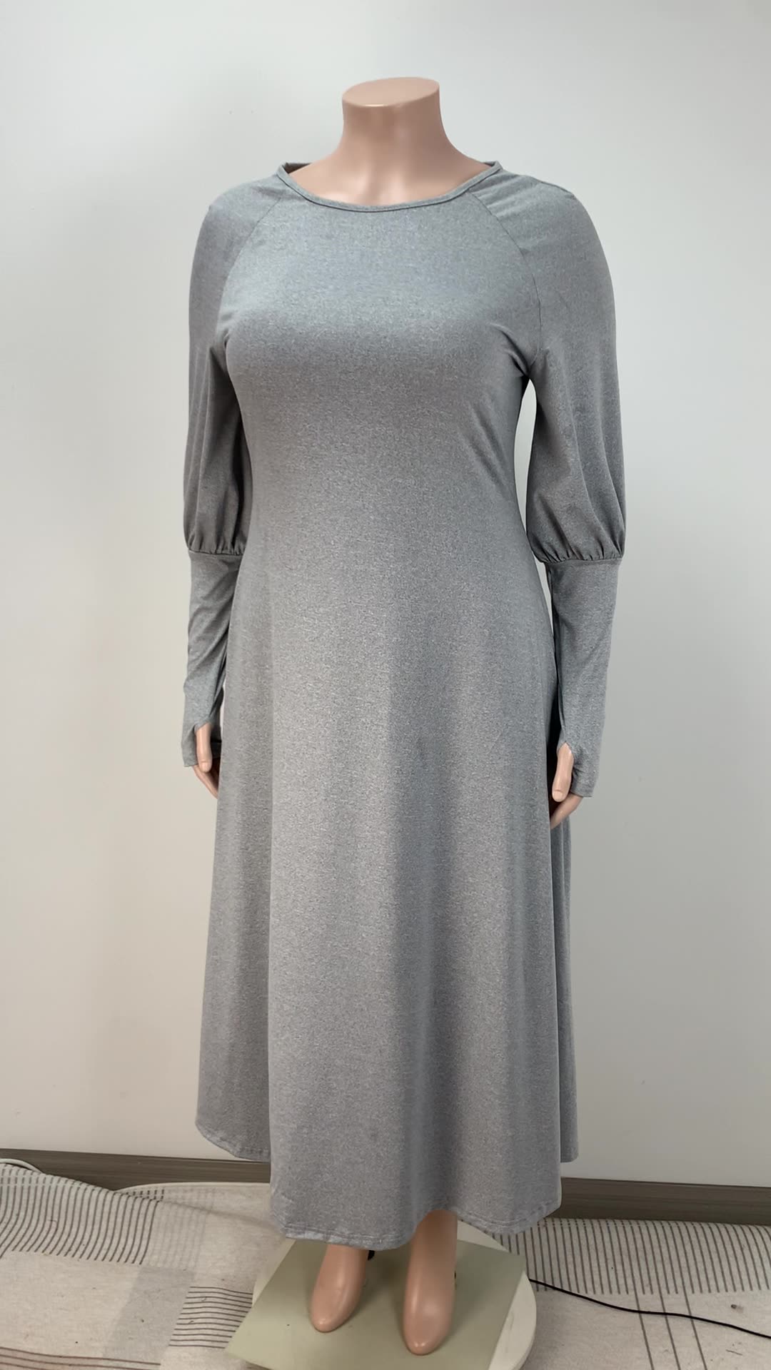 Women's Fashion Plus Size Solid Round Neck Long Sleeve Casual Long Dress 5