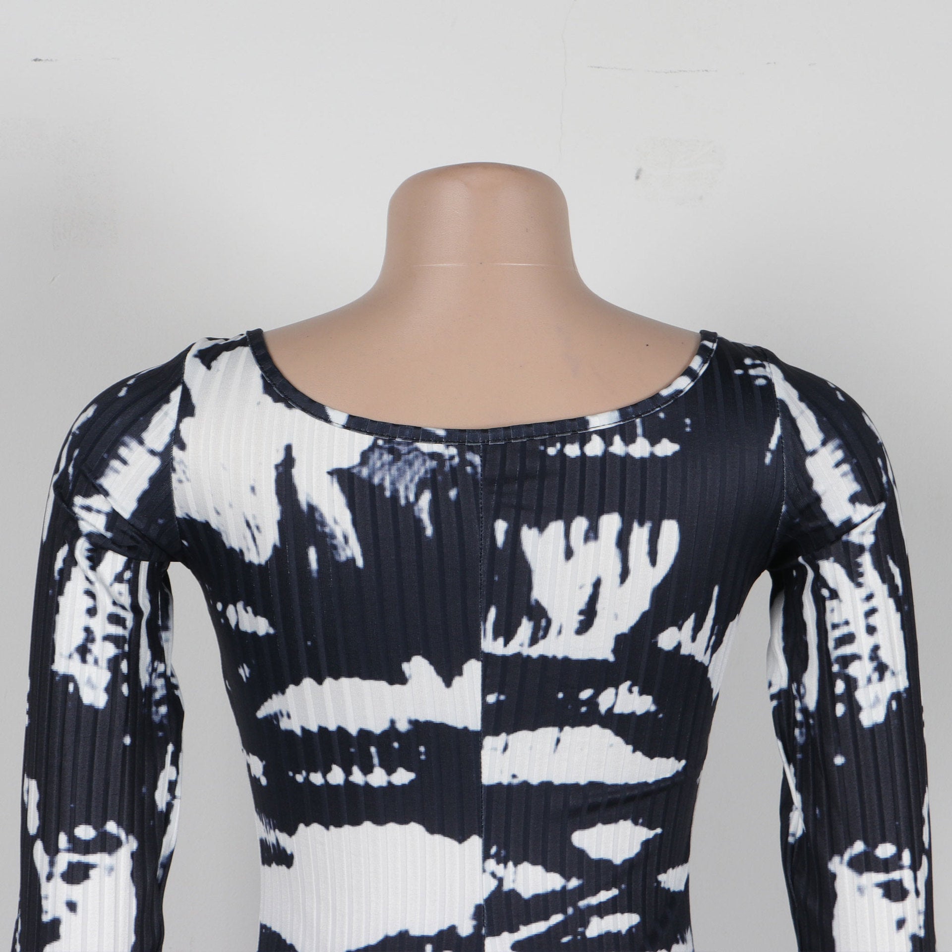 Sexy Printed Back Slit Tight Fitting Bodycon Dress 28