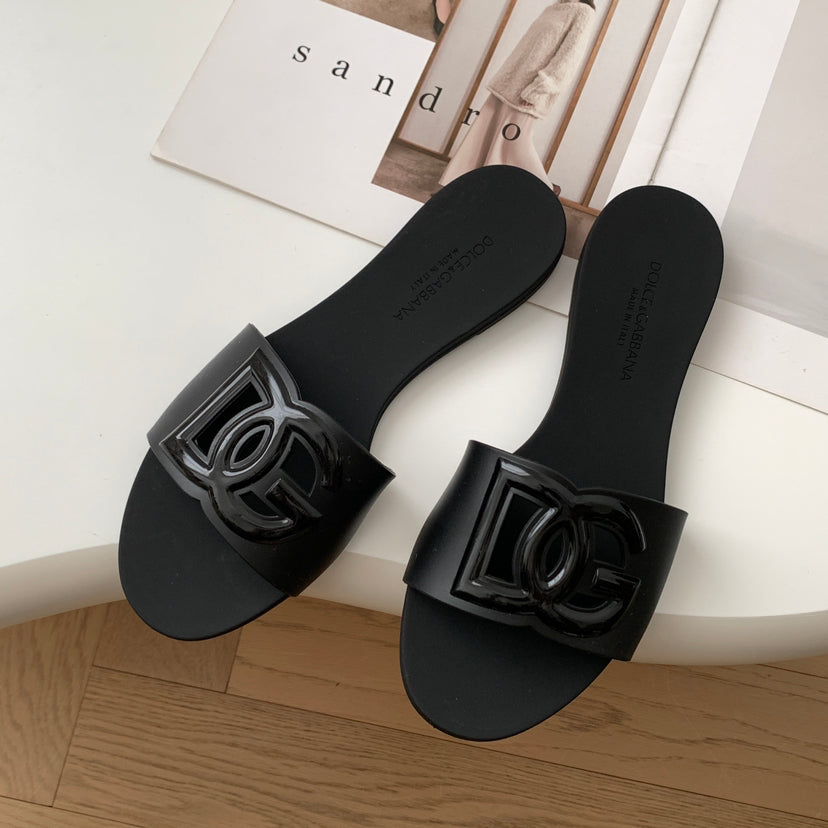 Summer casual outdoor wear one-piece sandals waterproof beach anti-slip flat slippers