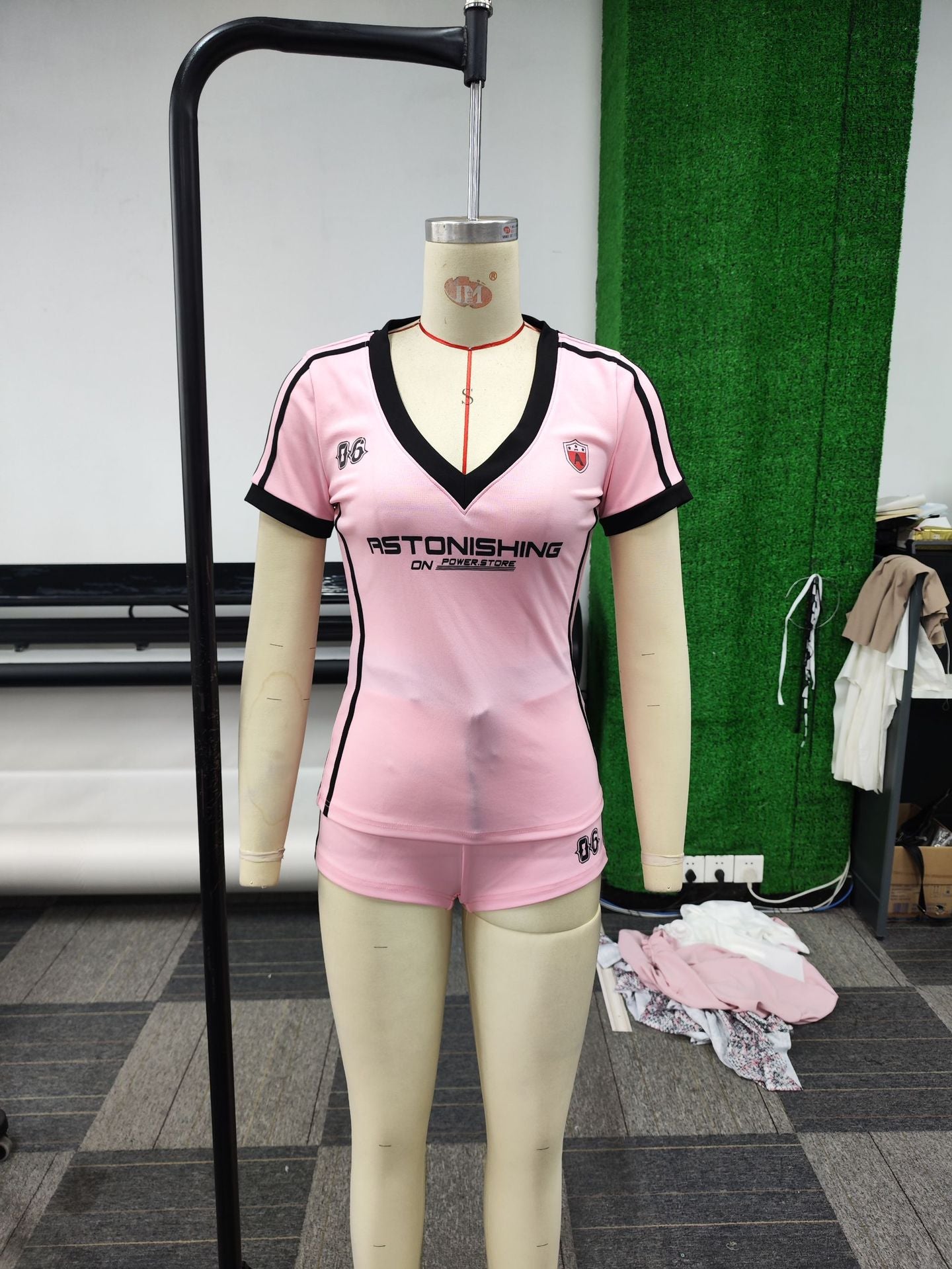 Women's V Neck Letter Print Contrast Sports Style Shorts Set 7