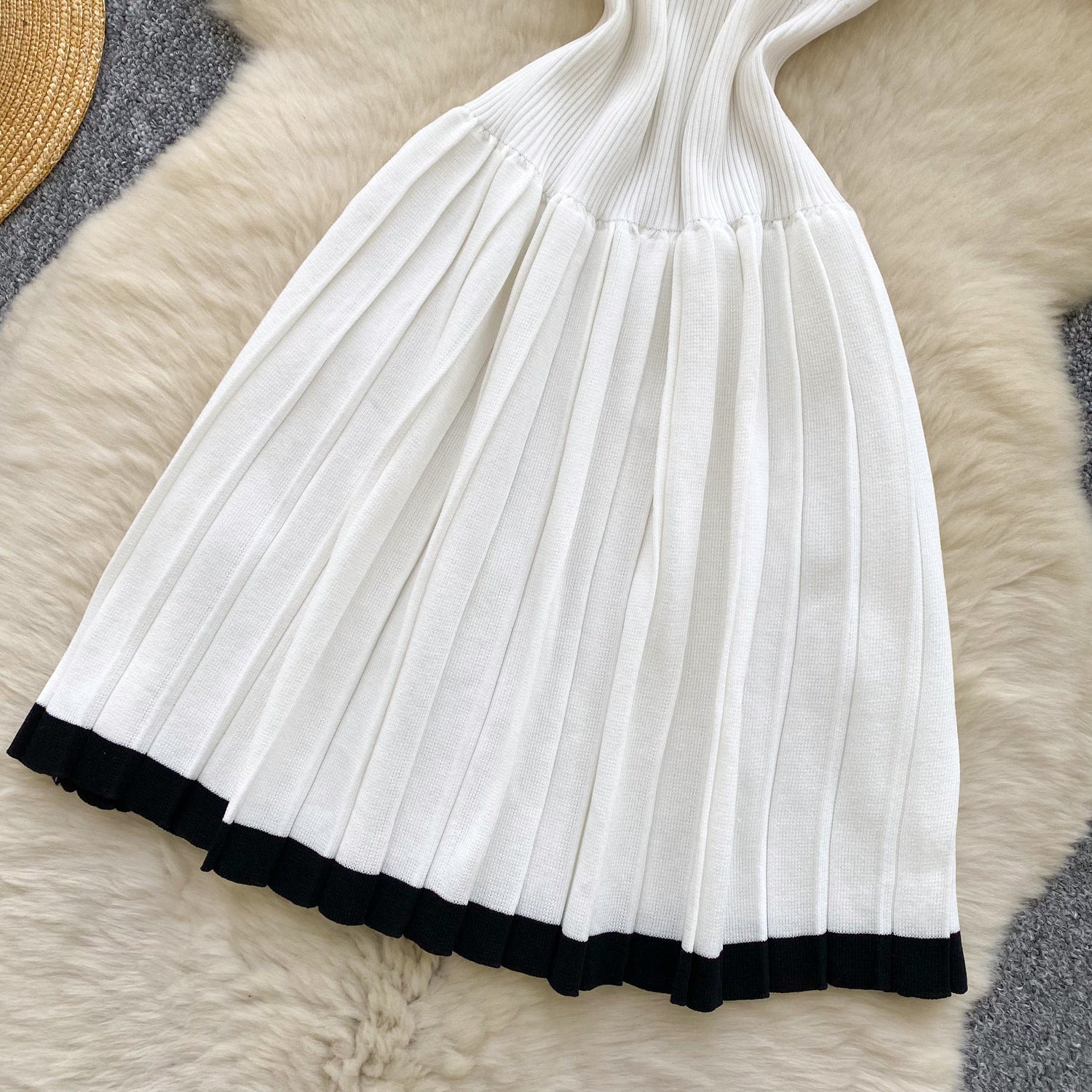 Women's Summer Sleeveless Knitting Slim Waist Contrast Color Pleated Dress 18