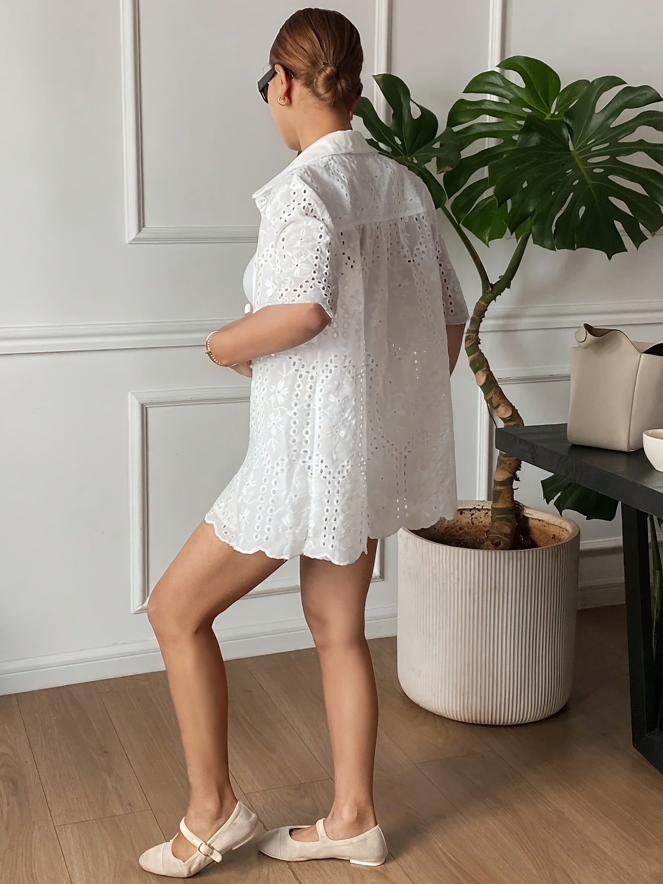 solid color embroidered short sleeve Turndown Collar hollow top and shorts 2-piece set 4