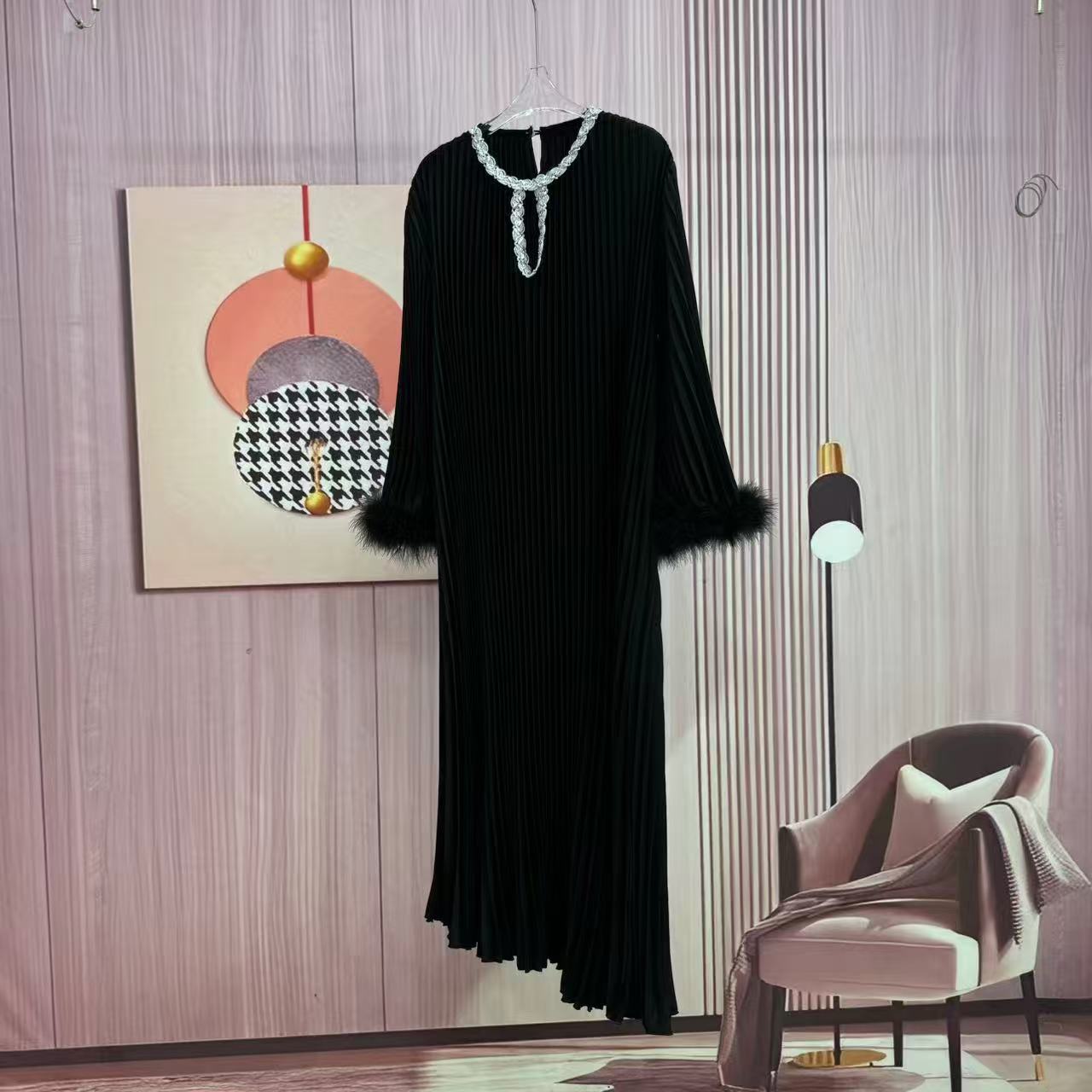 Plus Size Women Round Neck Ostrich Feather Dress 9