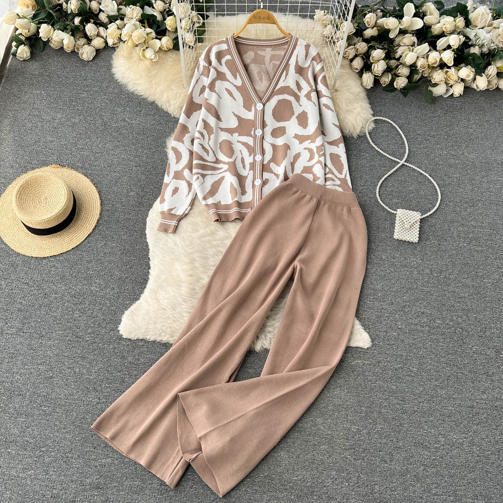 Women Autumn Printed Long Sleeve Knitting Top and Long Pants Two-piece Set 3