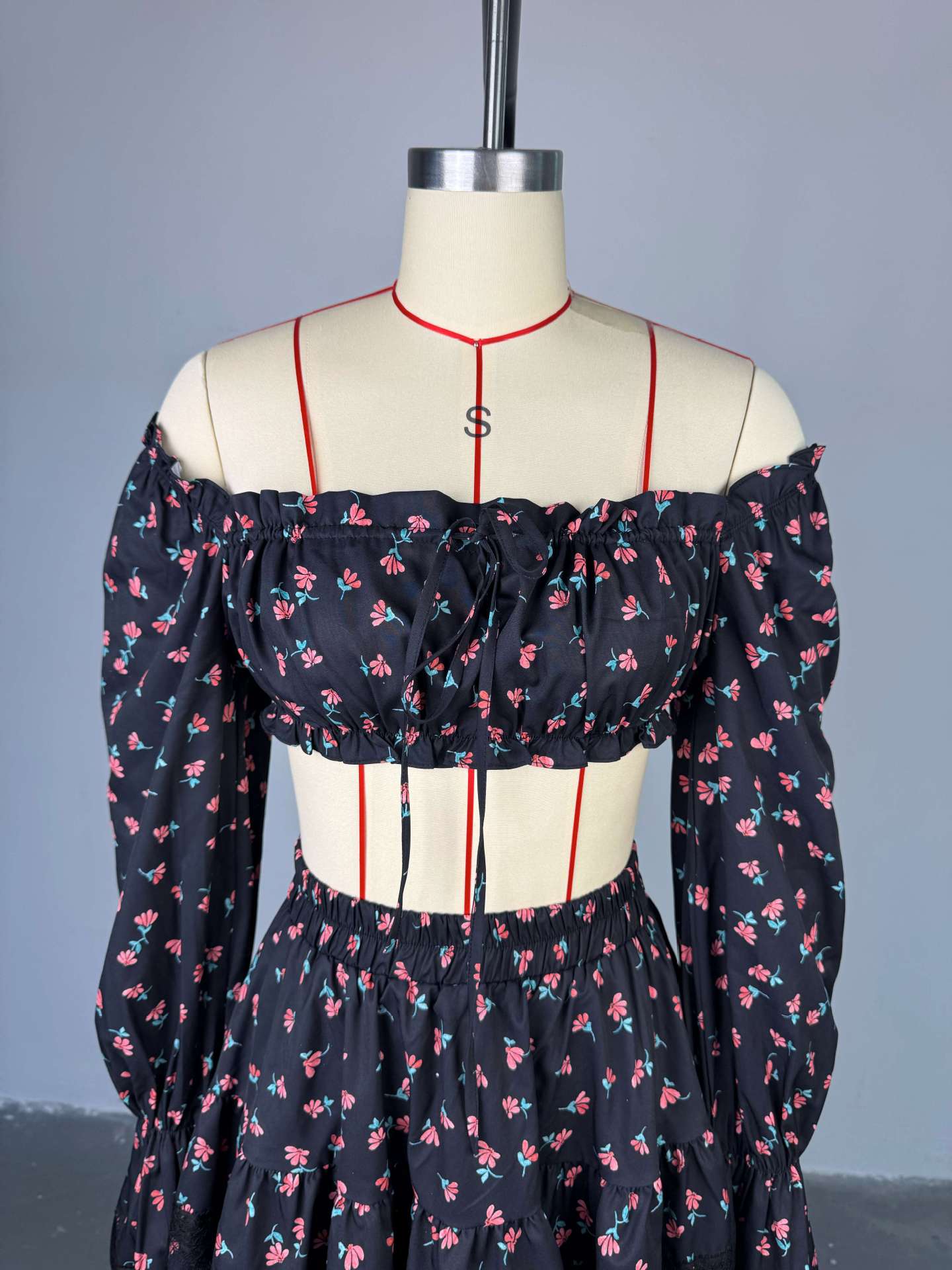 Women summer lace printed lantern sleeves Strapless shirt and skirt two-piece set 4