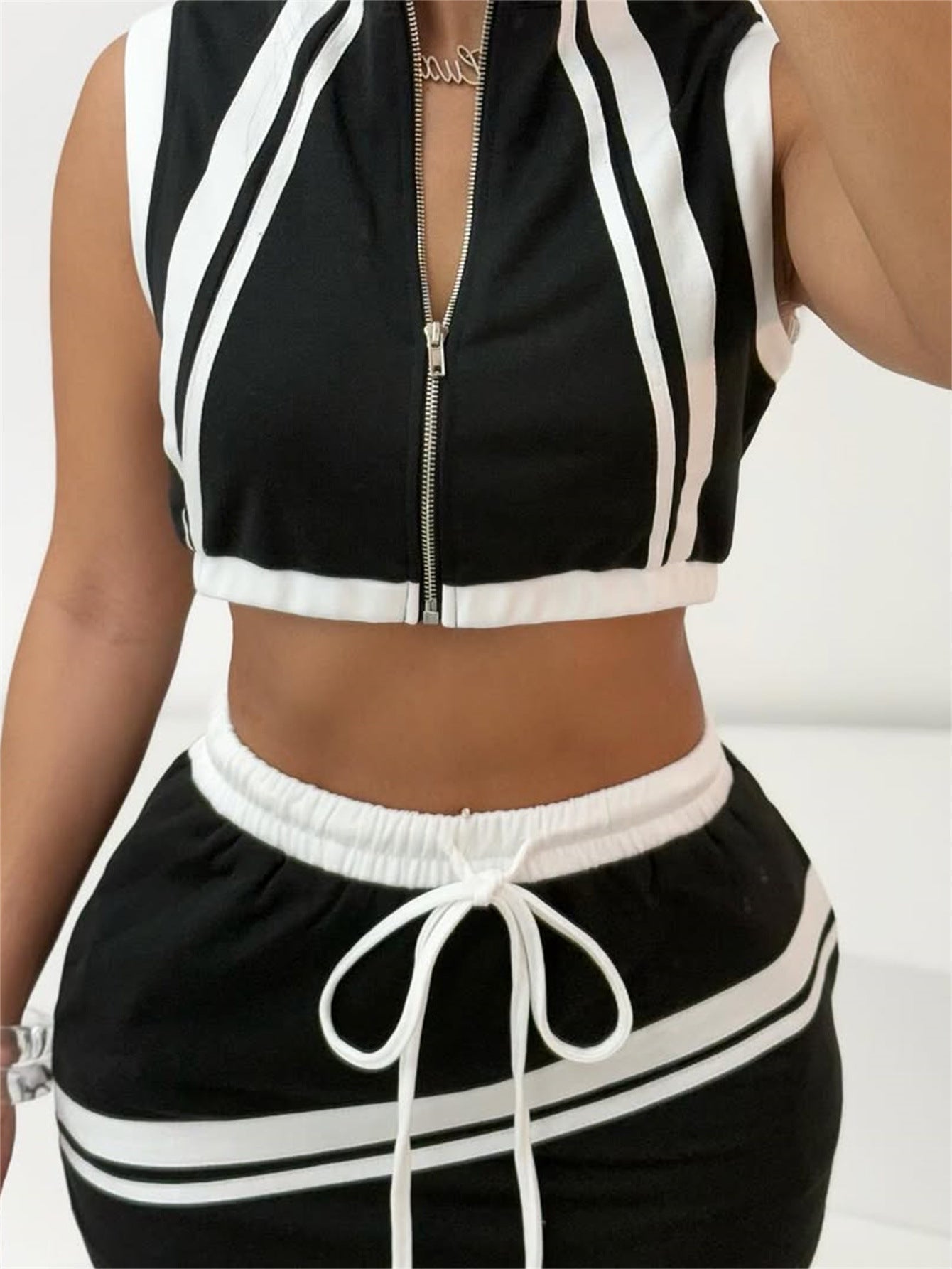 Women Street Zipper Sleeveless Crop Top and Lace Skirt Two-piece Set 4