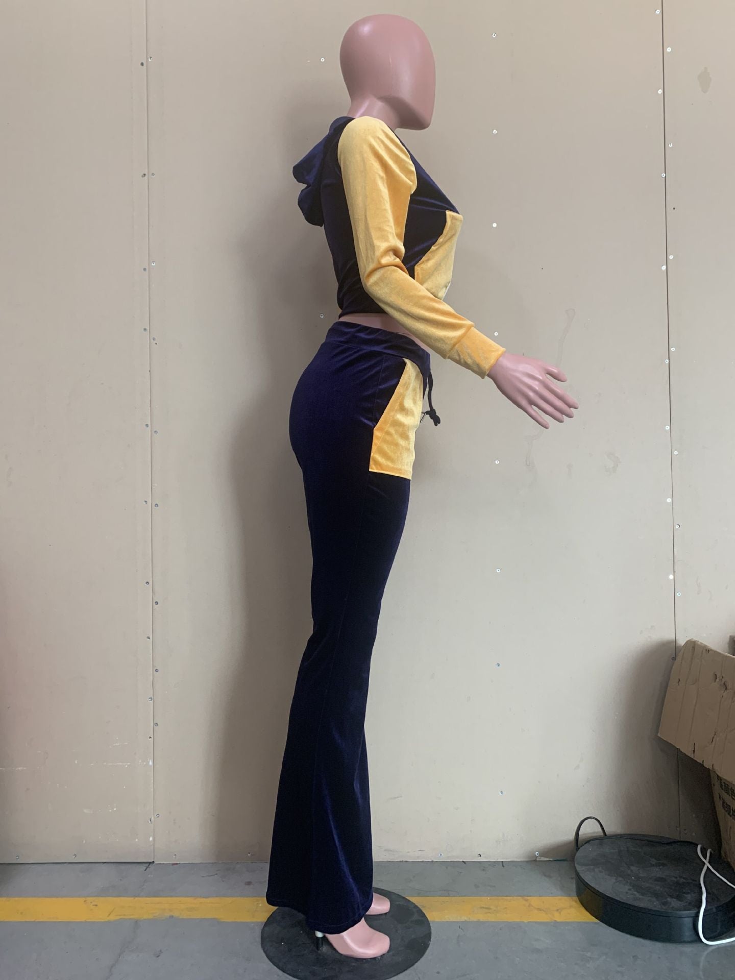 Women Solid Patchwork Crop Top and Bell Bottom Pant Two-piece Set 8