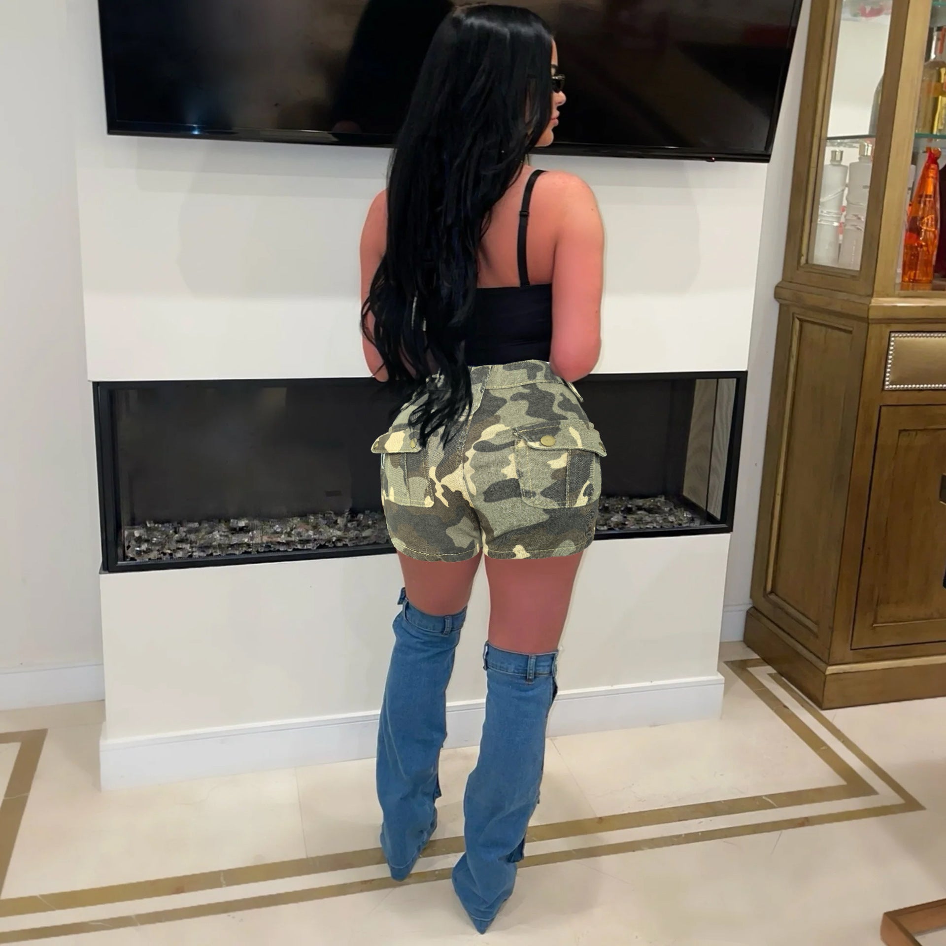 Women Pocket Camouflage Denim Shorts 3