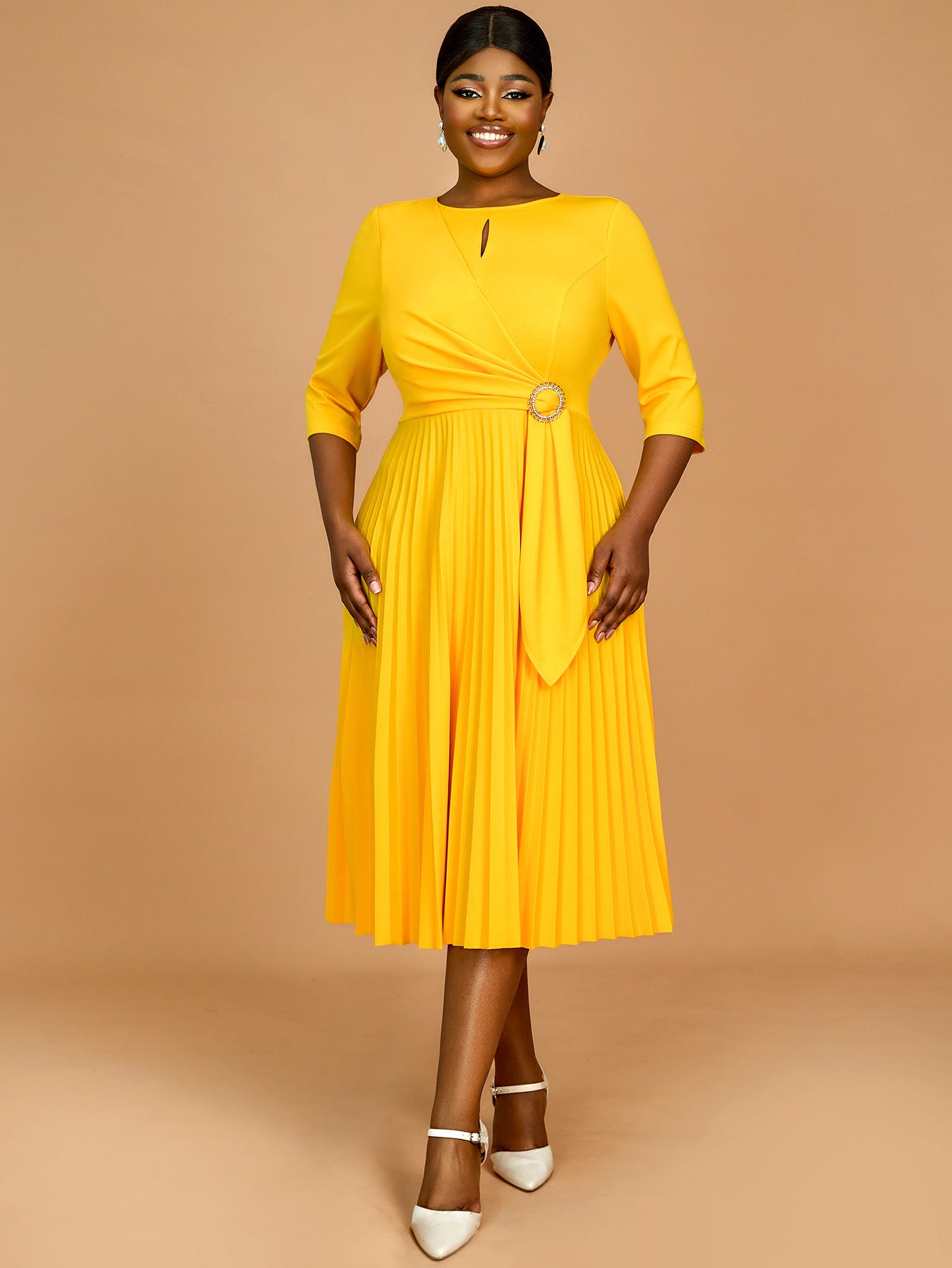 Women Round Neck Elegant Pleated Belt Dress 4