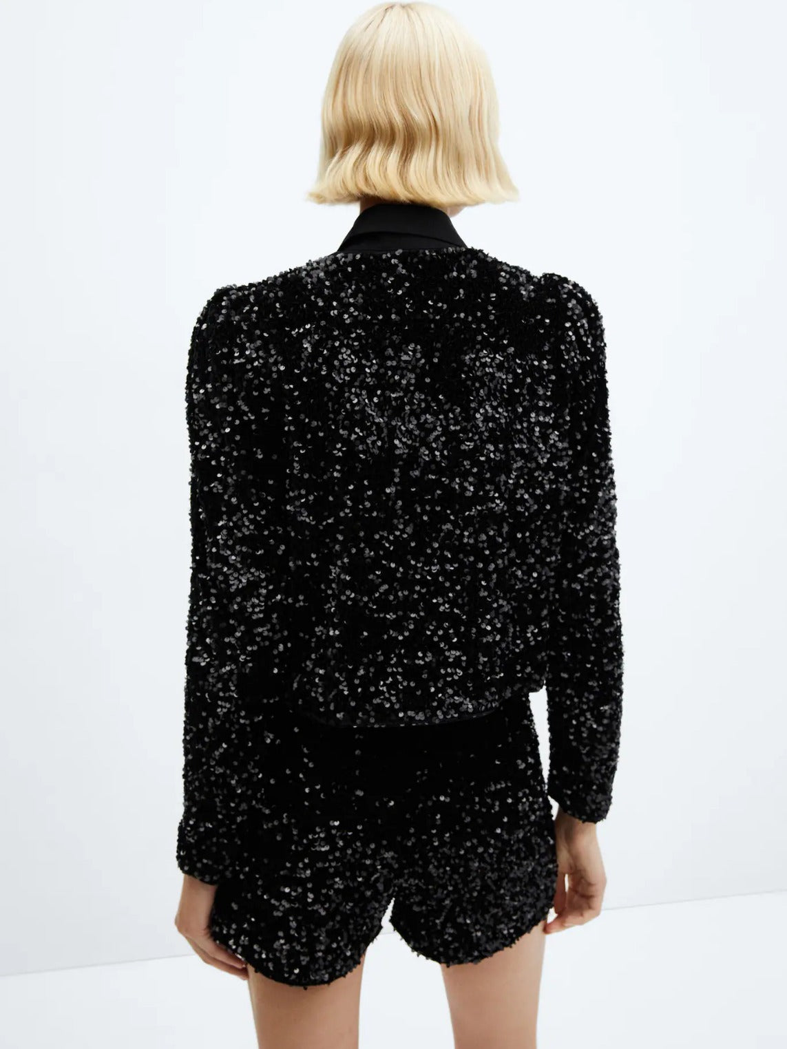 Winter And Spring Fashion Sexy Sequins Long Sleeve Shorts Set For Women 4