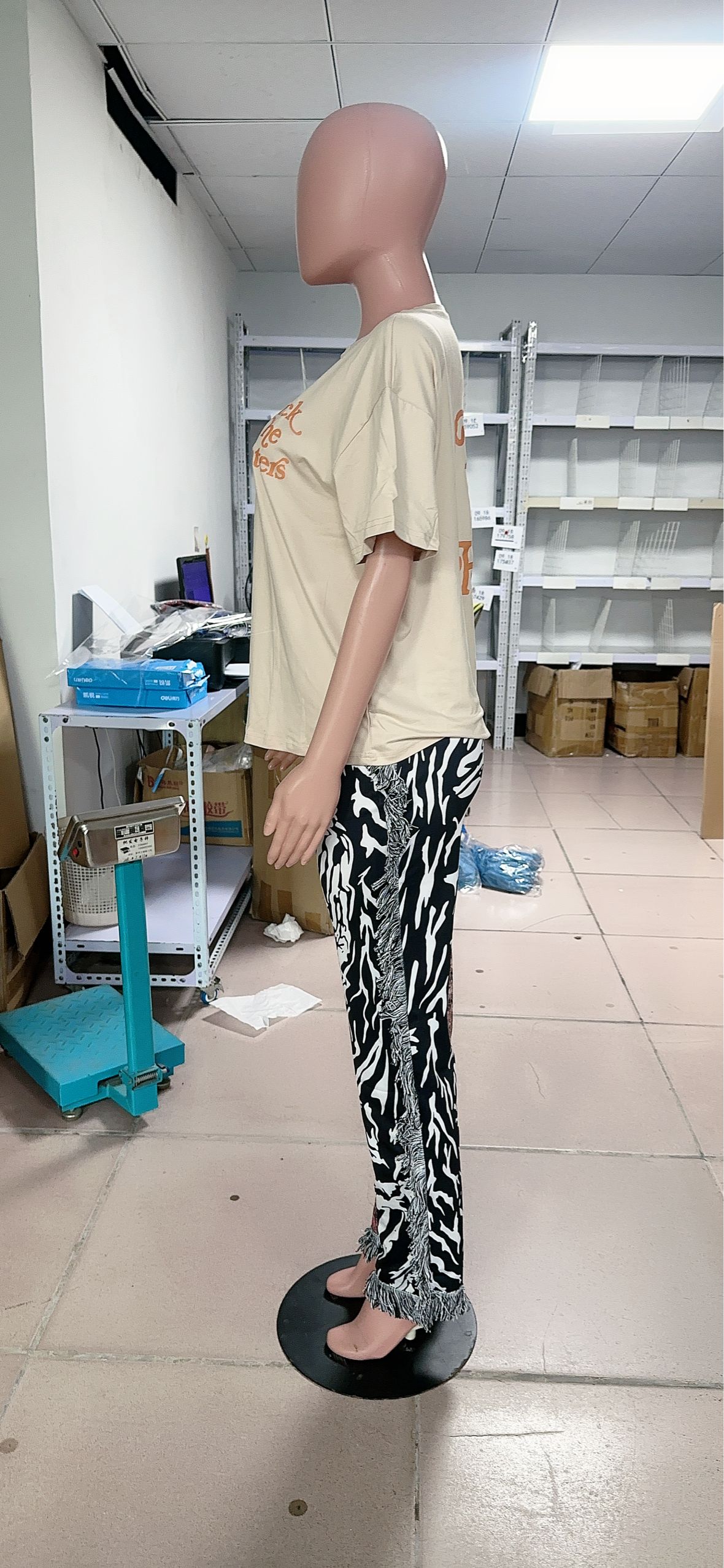 Autumn Casual Fashion Multi-Color Pattern Tassel Velvet Pants + T-Shirt Set For Women 9