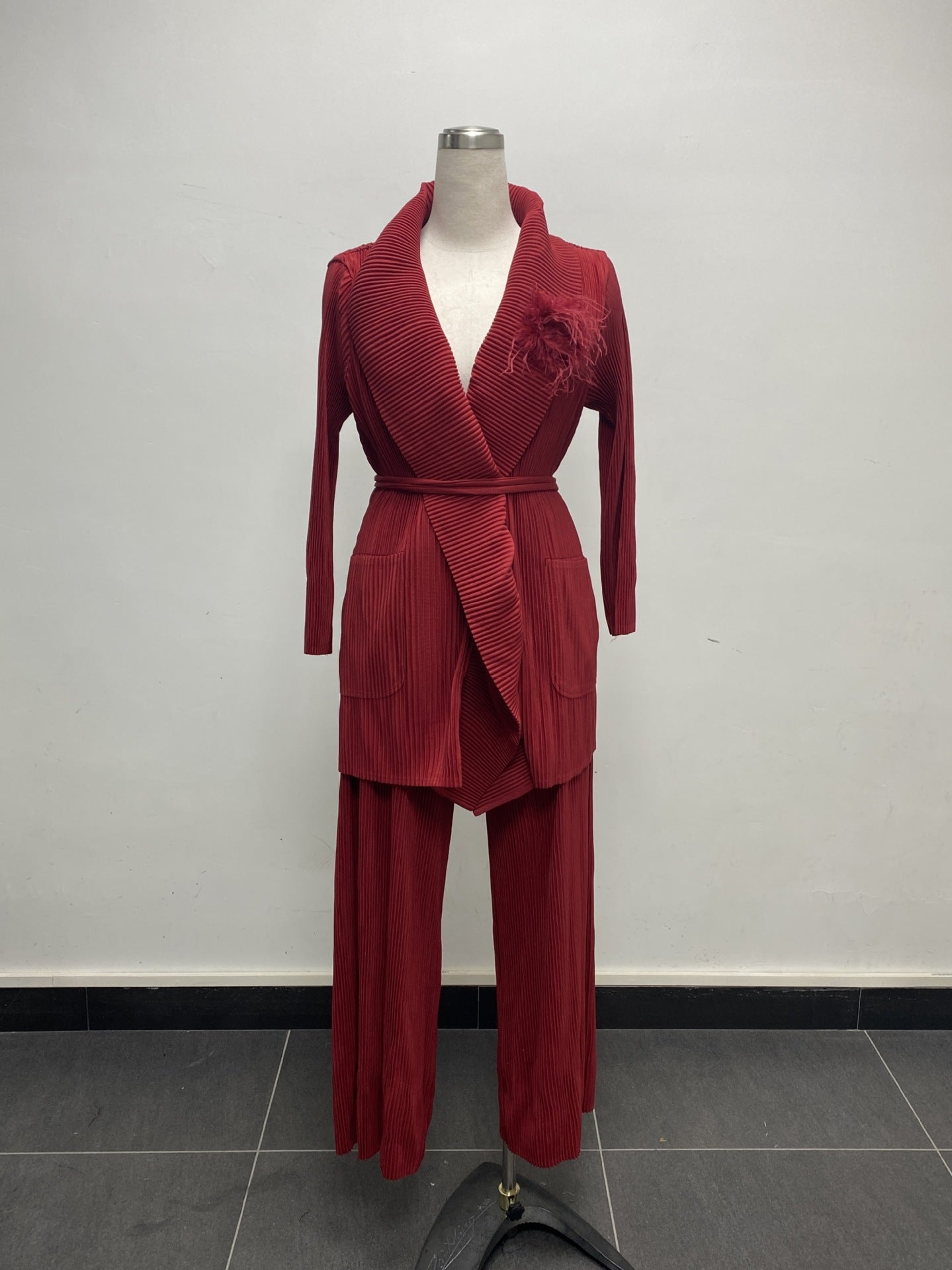 Plus Size African Women pleated Solid Blazer and Pant two-piece set 4