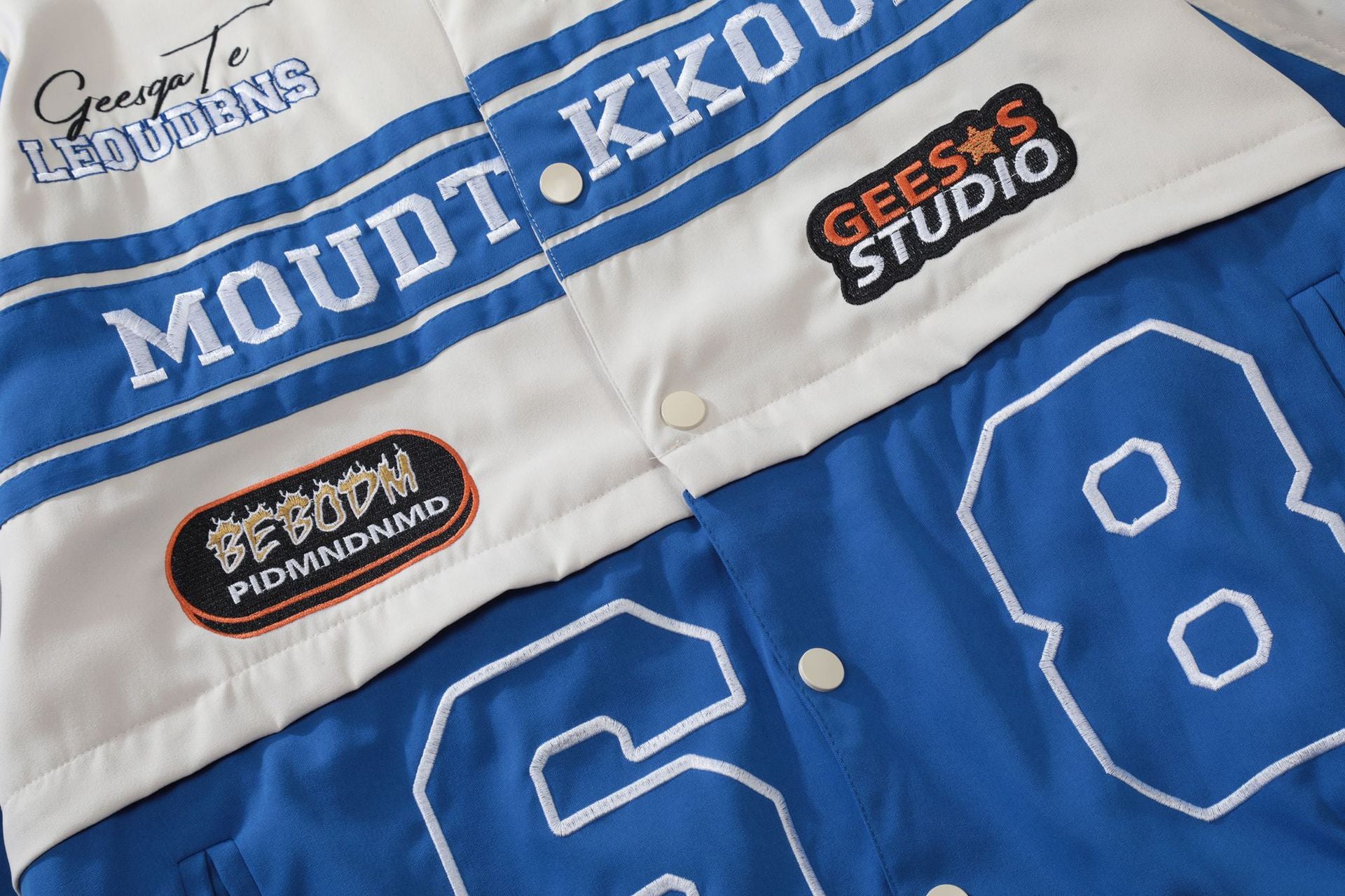 Men's detachable embroidered jacket 38