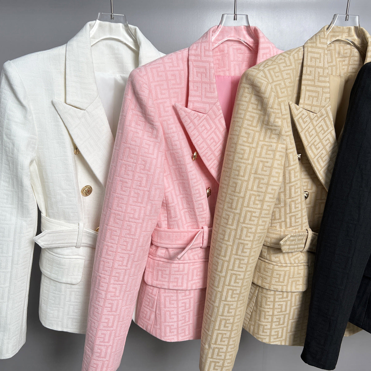 Fashion Blazer B lion button short black and white jacquard top coat 12