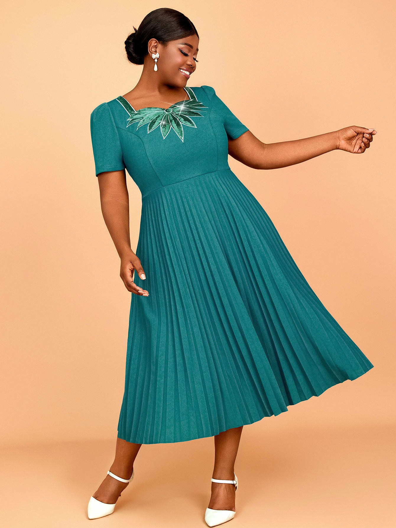 Women Elegant Square Neck Sequin Pleated Dress 6