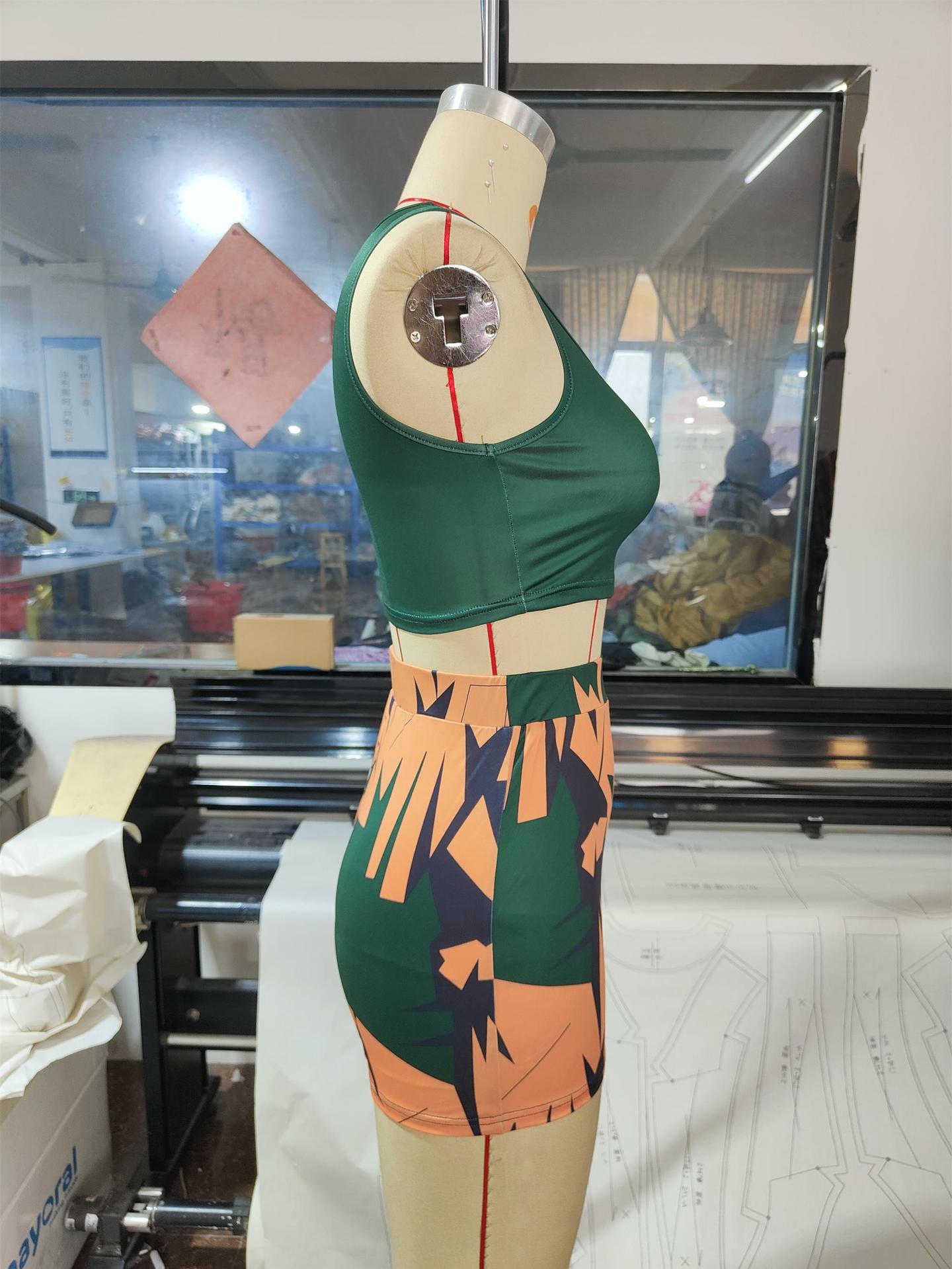 Casual Ladies' Hawaiian Beach Holidays Digital Print Tank Shorts Two-Piece Set 20