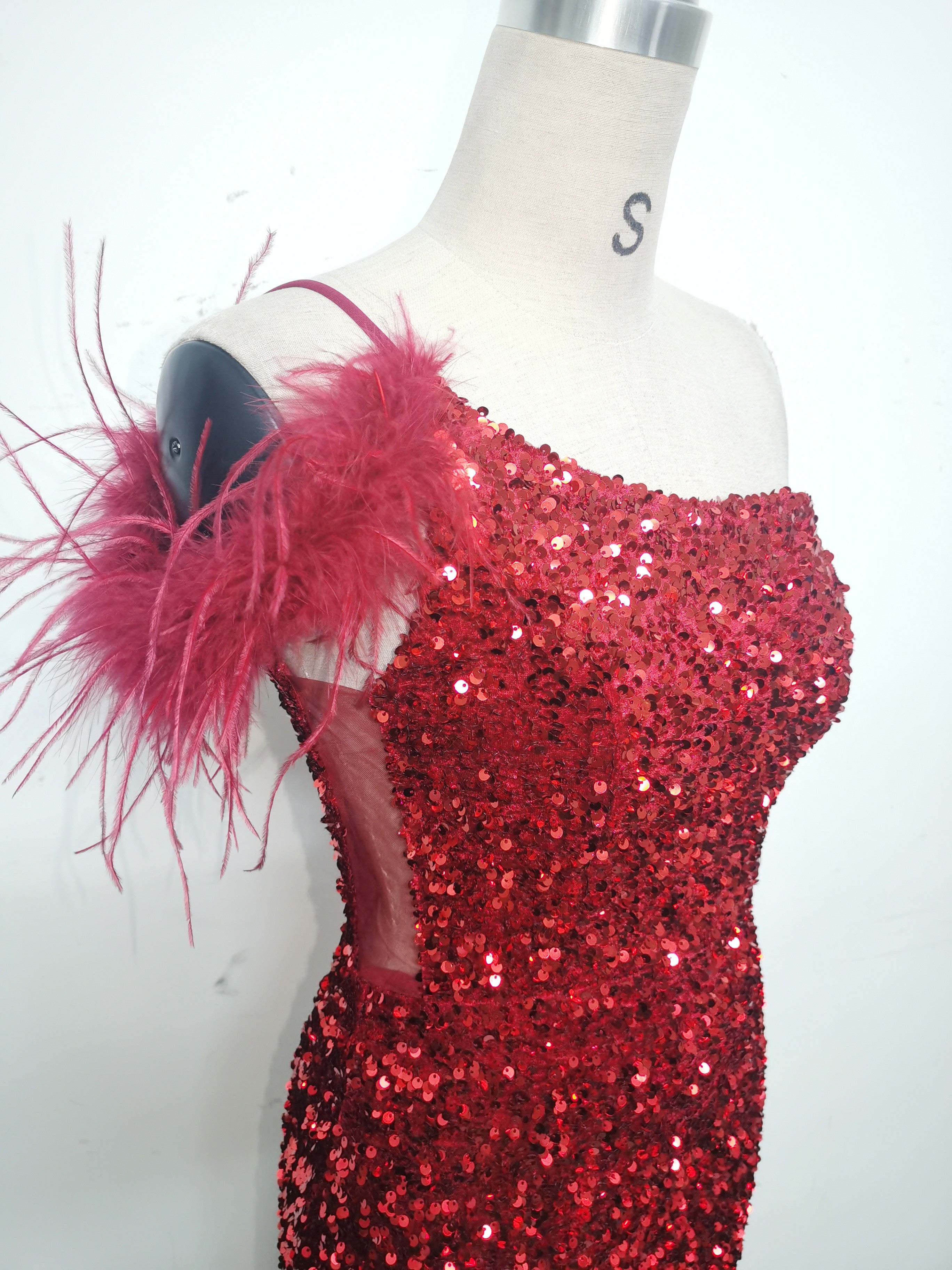 Women Gradient Velvet Bottom Beaded Ostrich Feather One Shoulder Slash Shoulder Slit Evening Dress 18